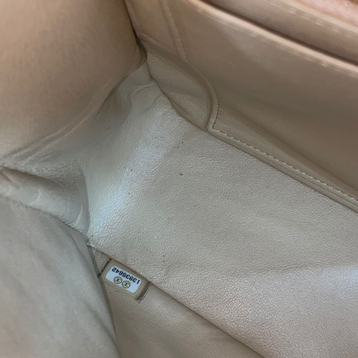 Chanel Classic Flap Jumbo Beige Caviar SHW