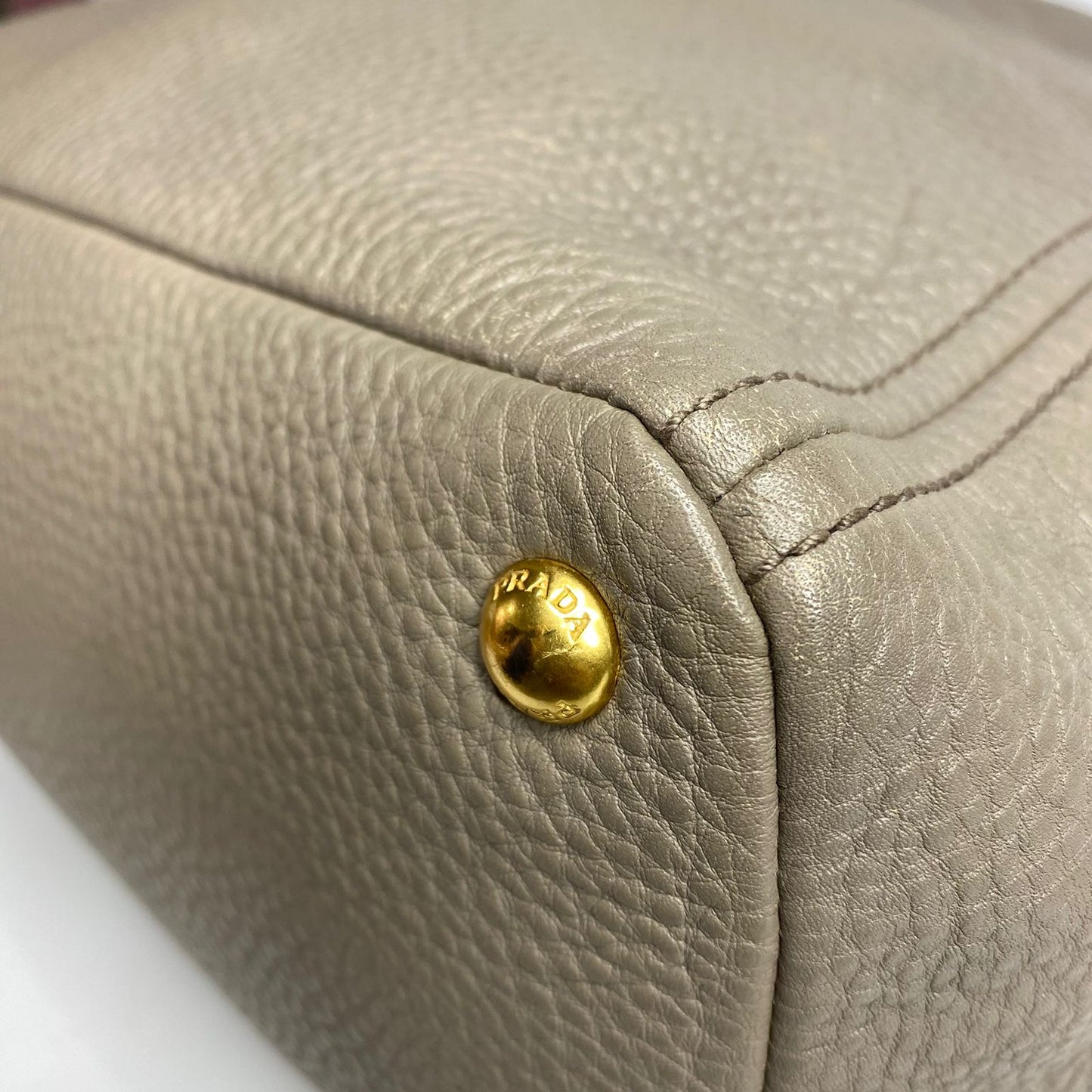 Prada Vitello Paino Taupe