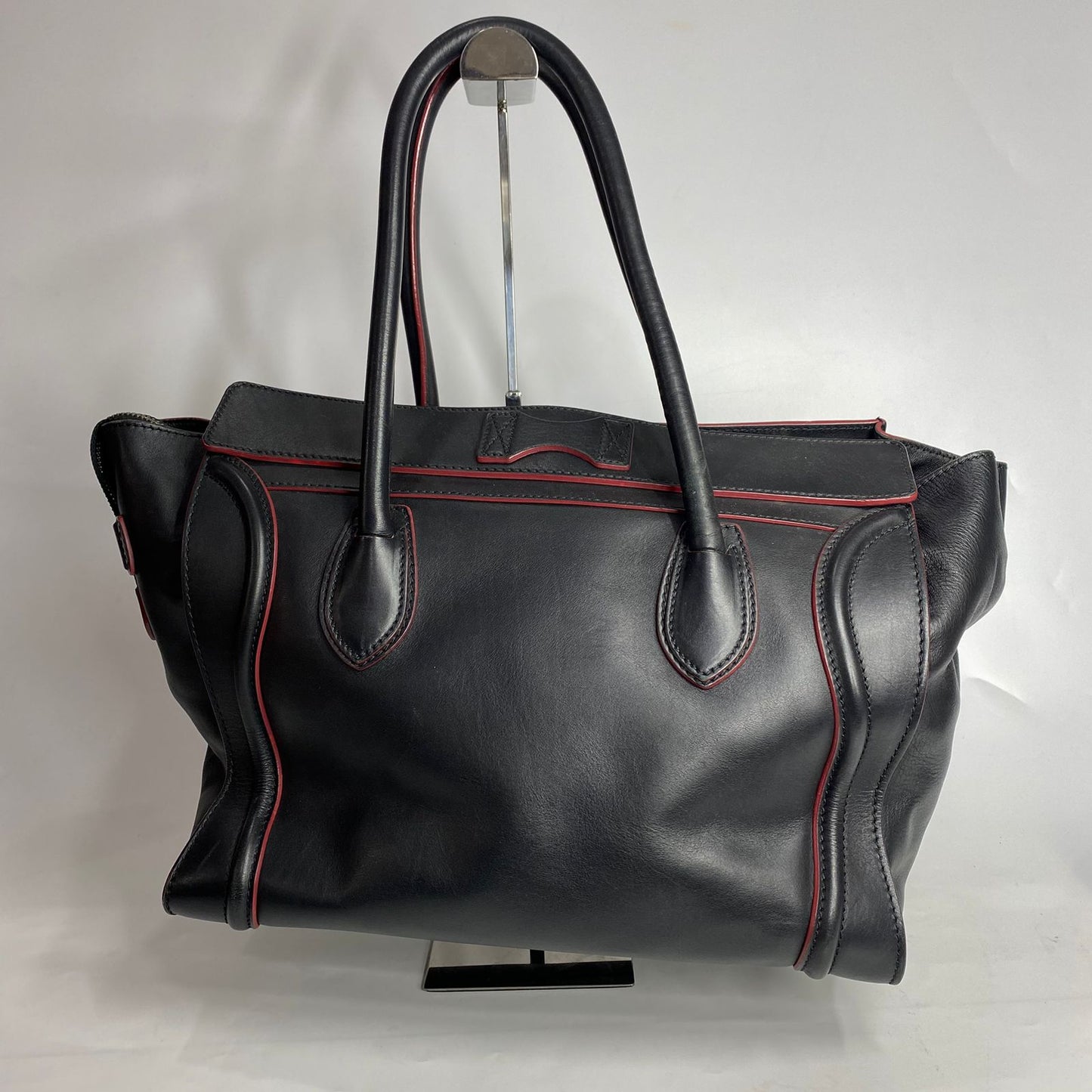 Celine Luggage Black, Red Pipin