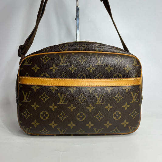 Louis Vuitton Reporter Mono Canvas