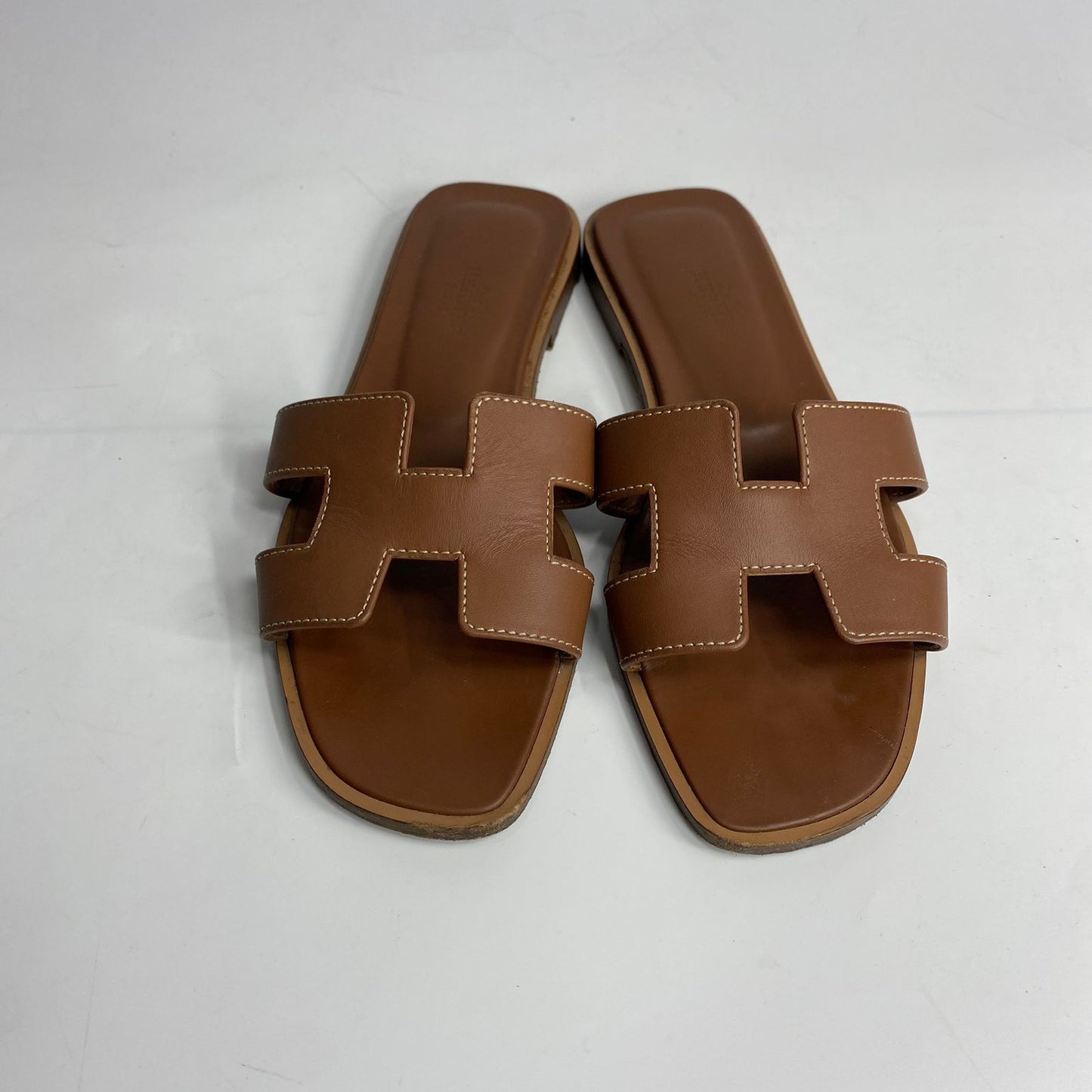 Hermes Oran Brown Size 35