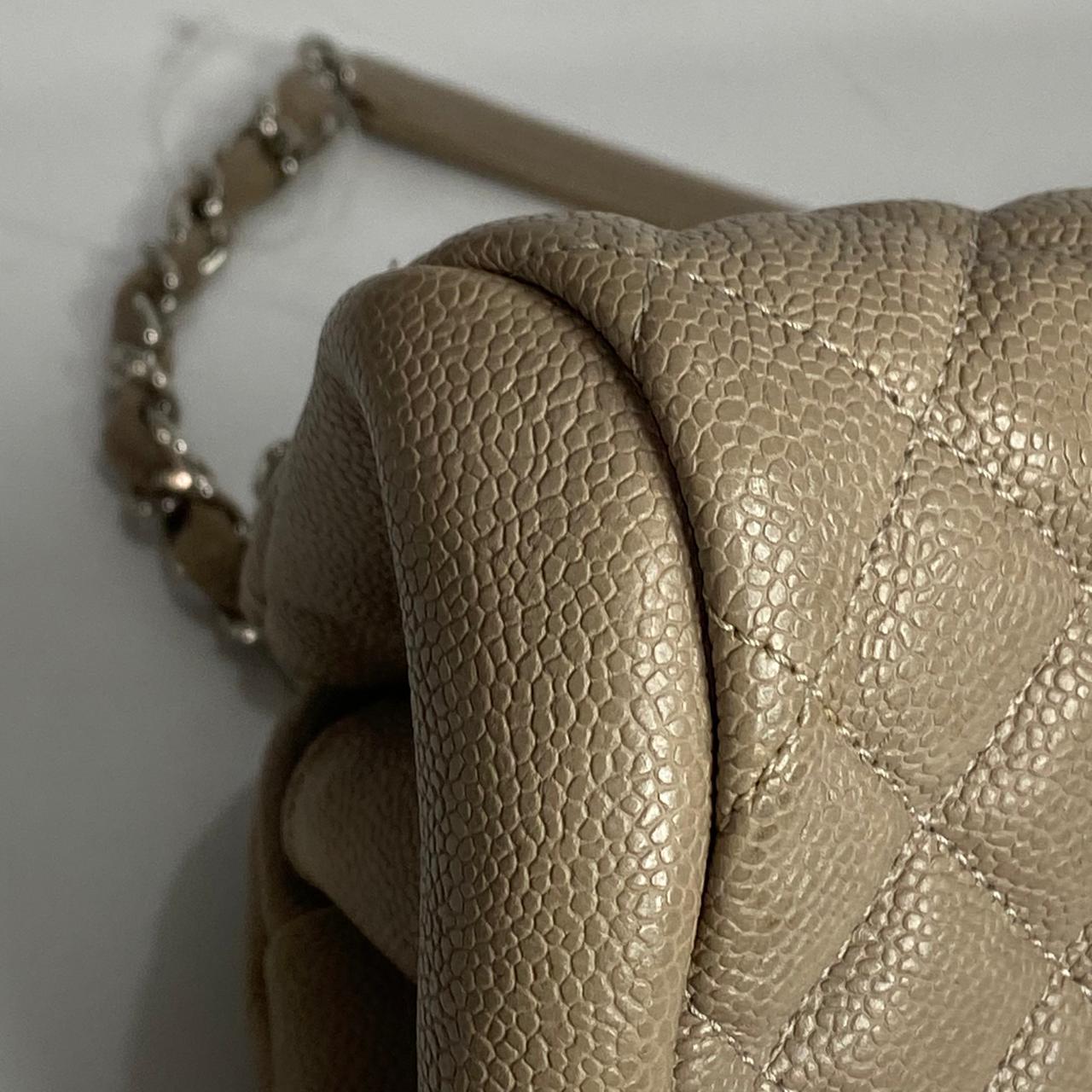 Channel	Mademoiselle Caviar Beige