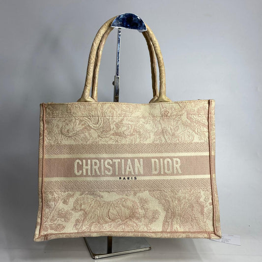 Dior	- Book Tote Pink