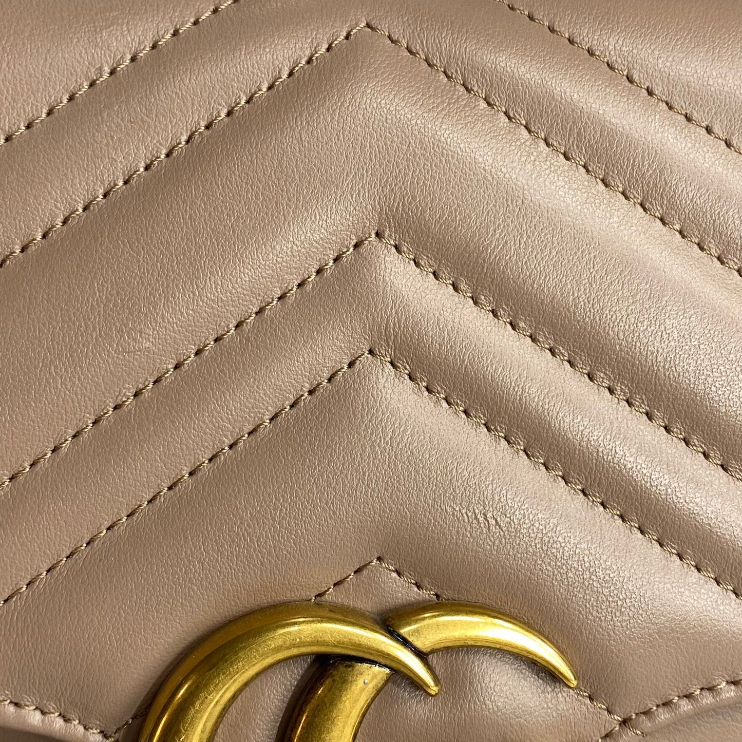 Gucci GG Marmont Top Handle Beige