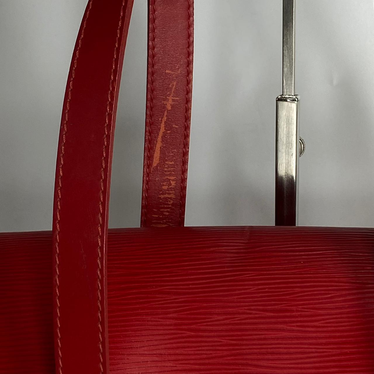 Louis Vuitton	Epi Segur Red