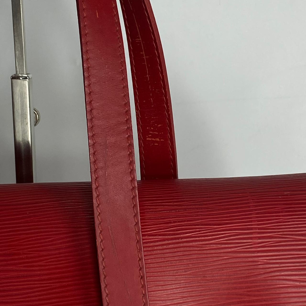 Louis Vuitton	Epi Segur Red