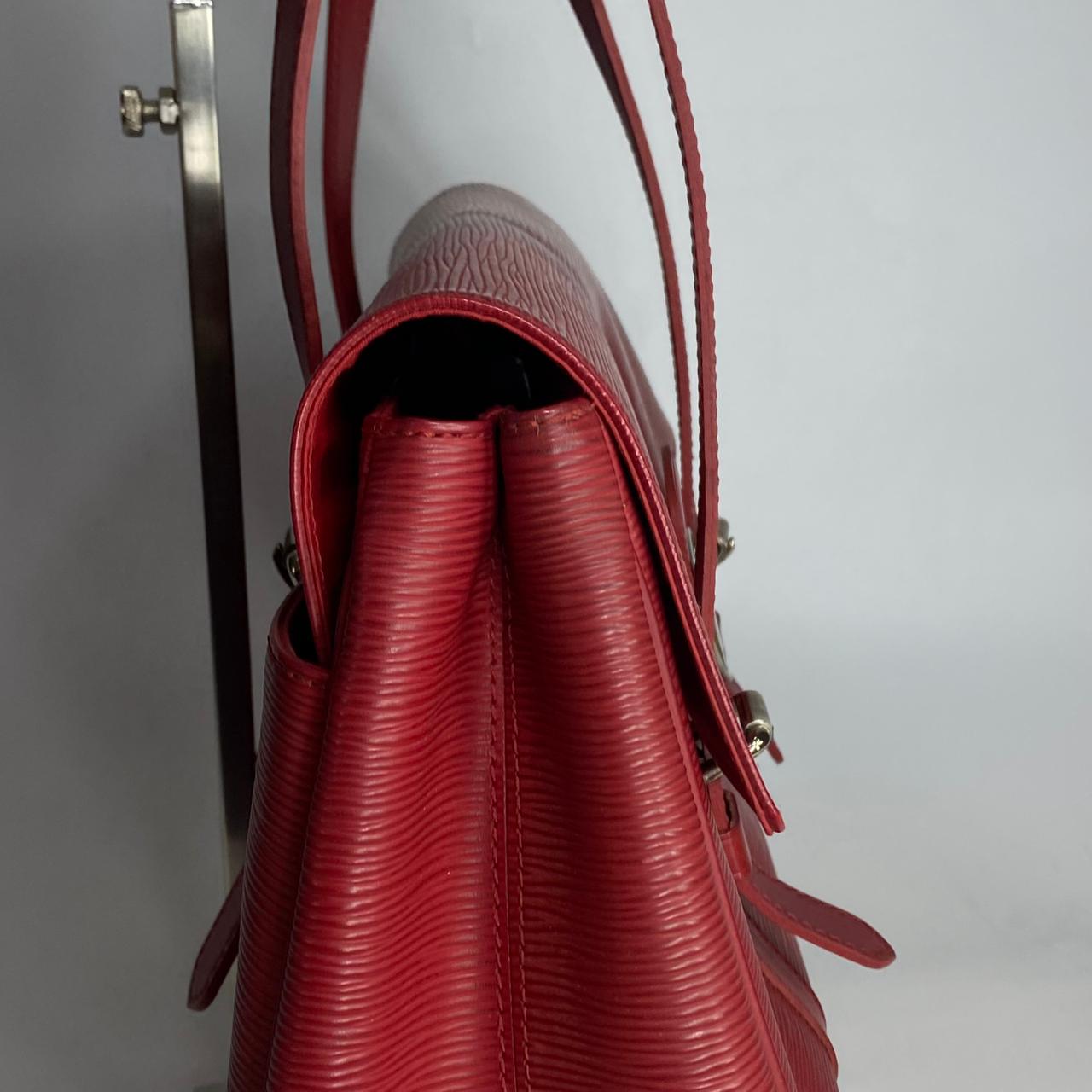 Louis Vuitton	Epi Segur Red