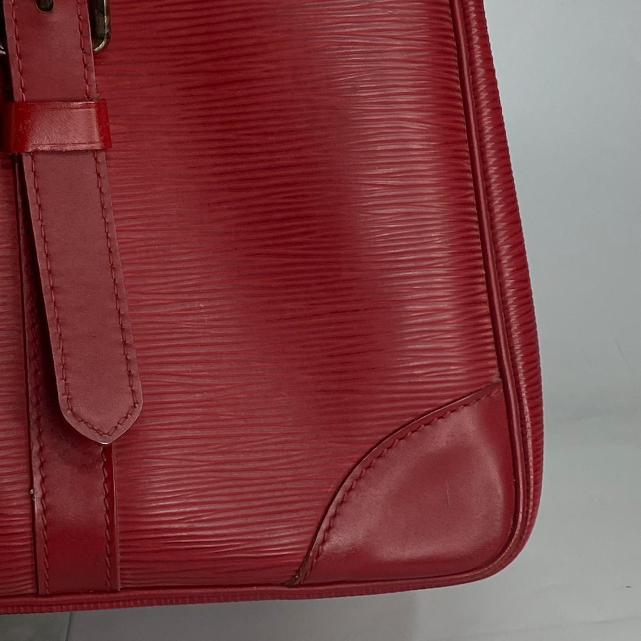 Louis Vuitton	Epi Segur Red