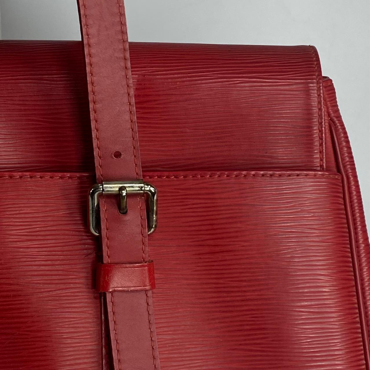 Louis Vuitton	Epi Segur Red