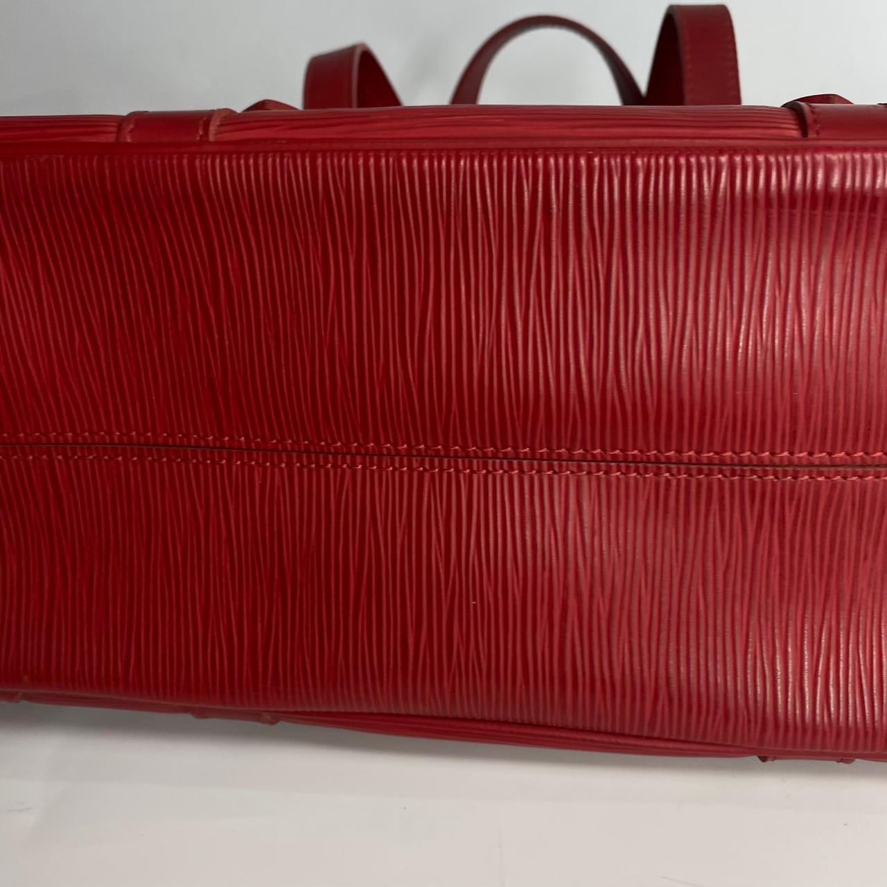 Louis Vuitton	Epi Segur Red