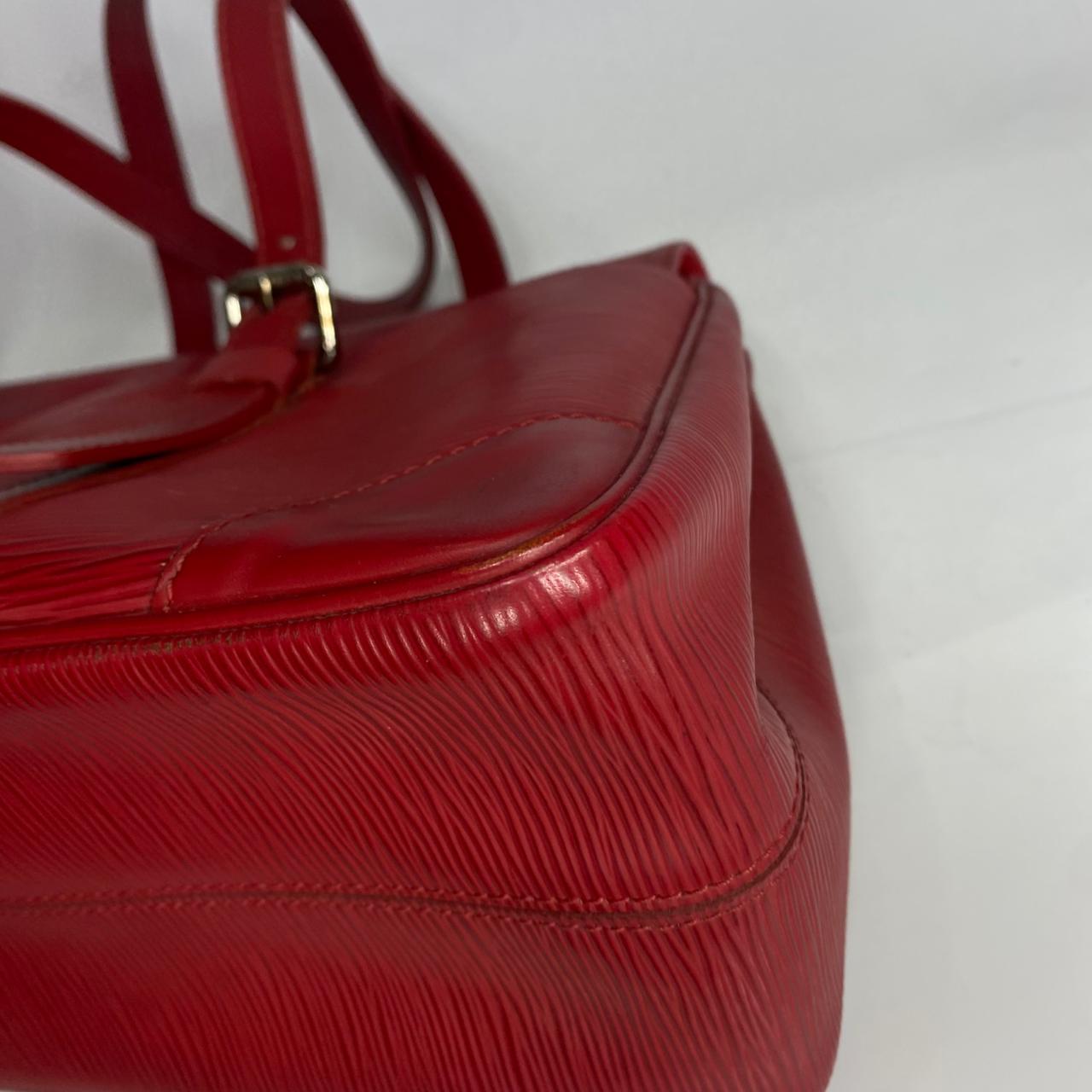Louis Vuitton	Epi Segur Red