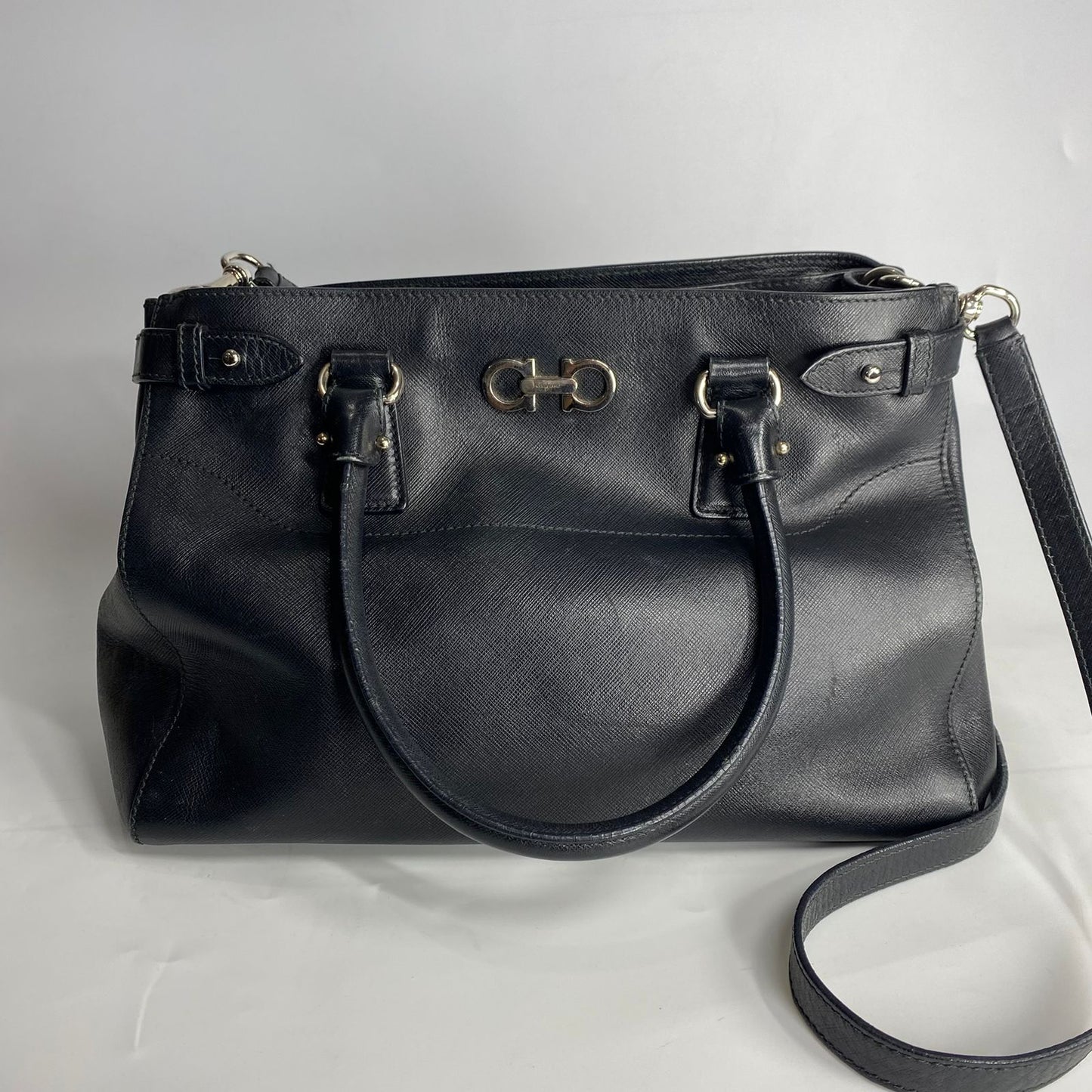 Ferragamo 2-way Bag Buckle Detail Black