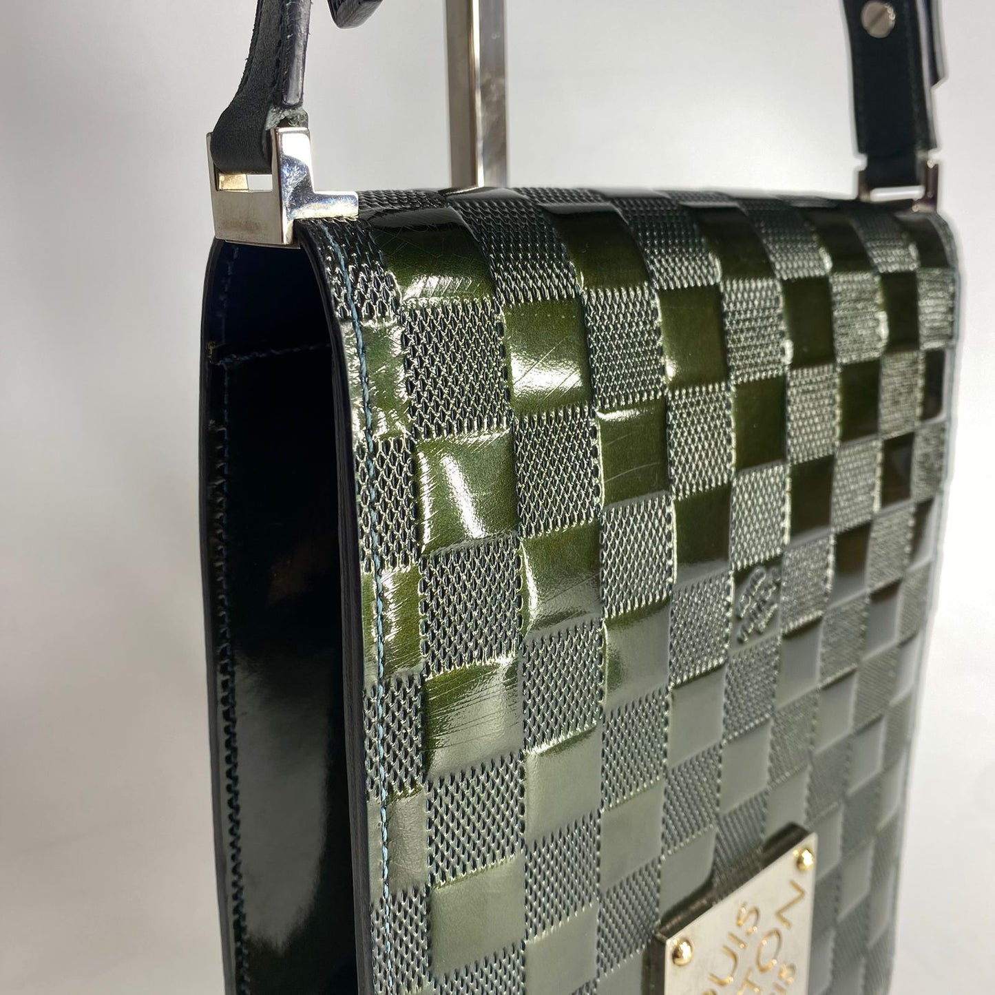 Louis Vuitton Vernis Cabaret Green
