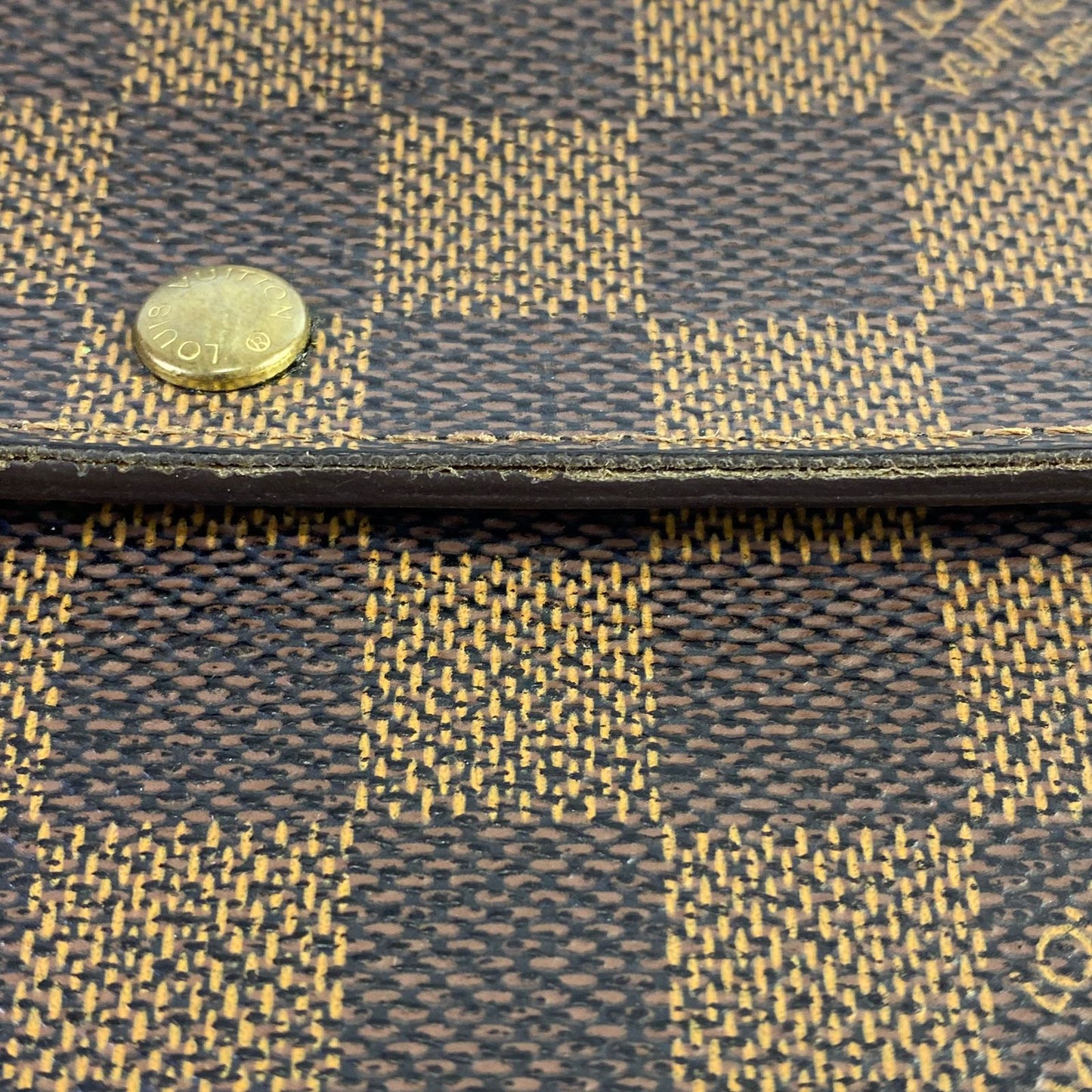Louis Vuitton	Sarah Wallet Damier Ebene