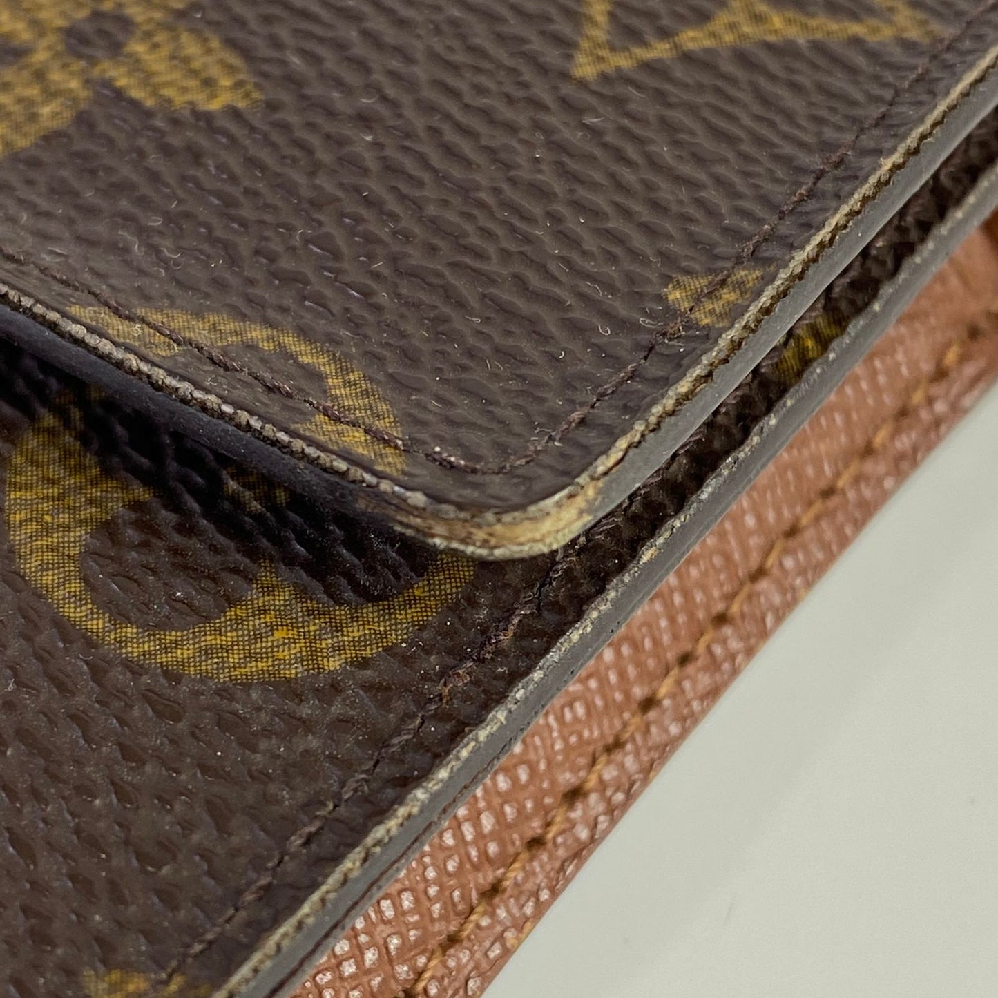 Louis Vuitton	Sarah Wallet Monogram Canvas