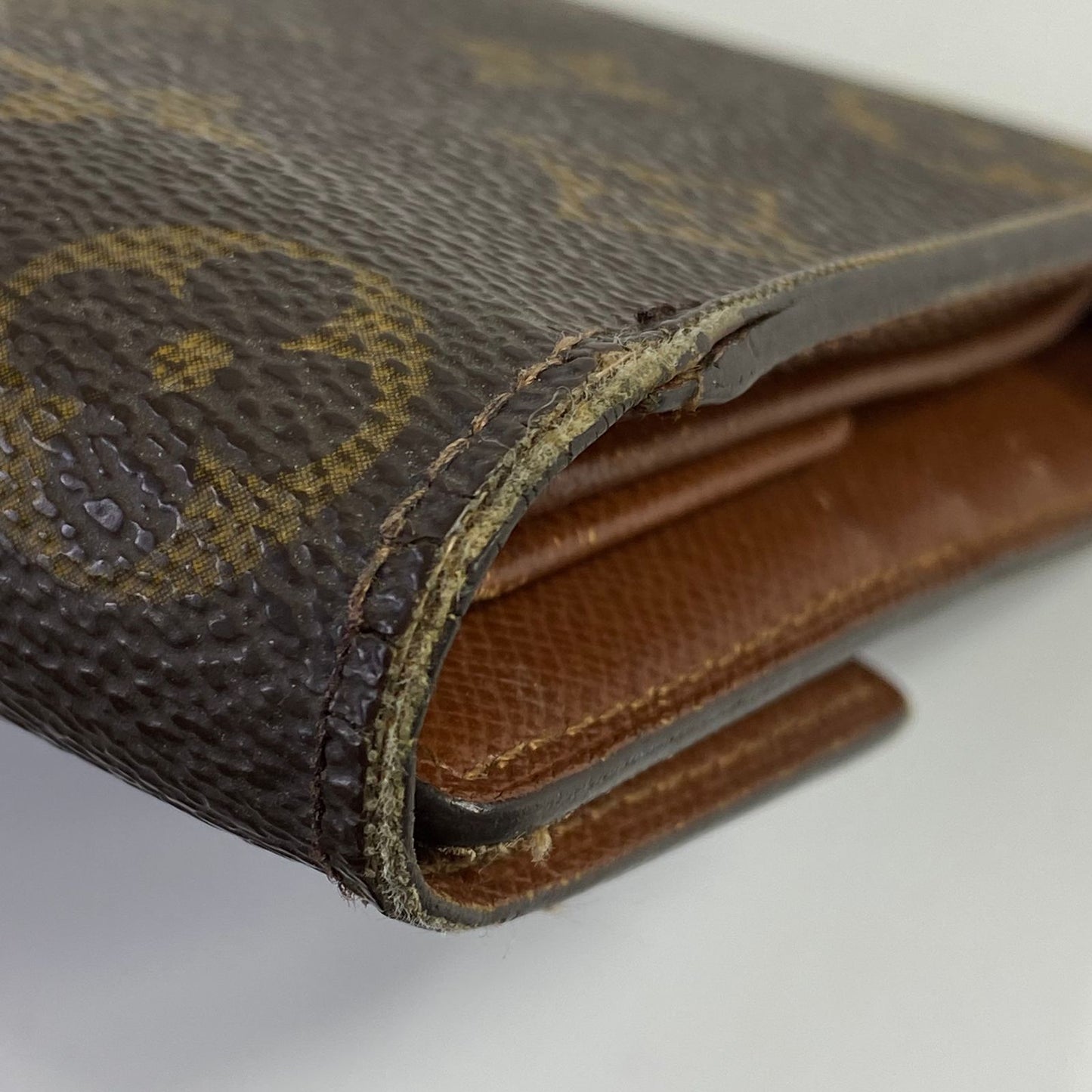 Louis Vuitton	Sarah Wallet Monogram Canvas