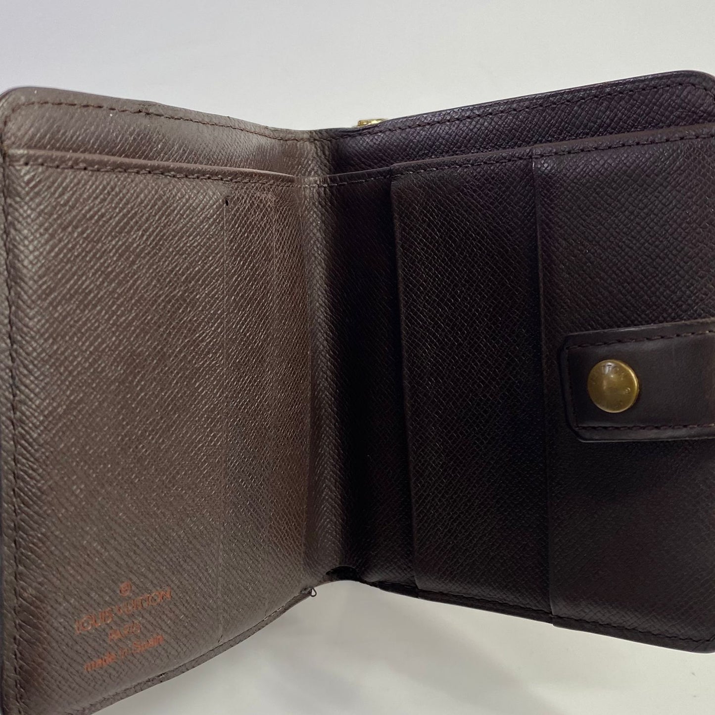 Louis Vuitton	Compact Zip Wallet Damier Ebene