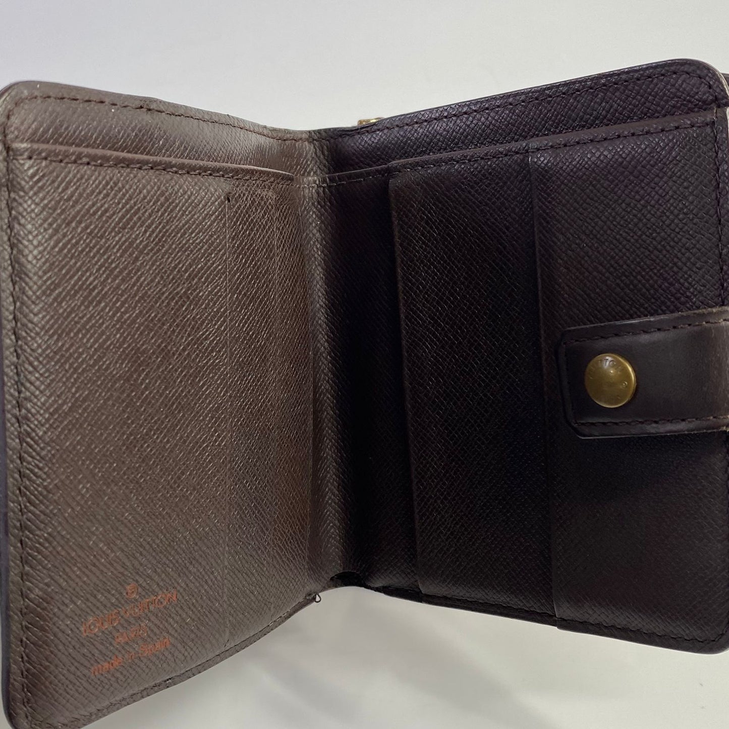 Louis Vuitton	Compact Zip Wallet Damier Ebene