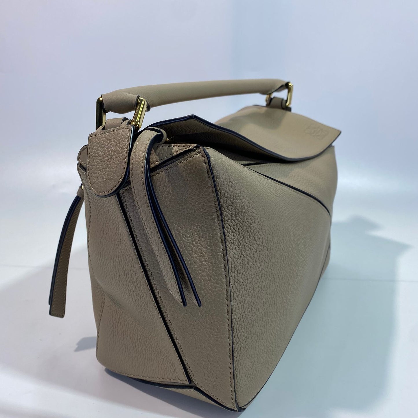Loewe Puzzle Medium Beige