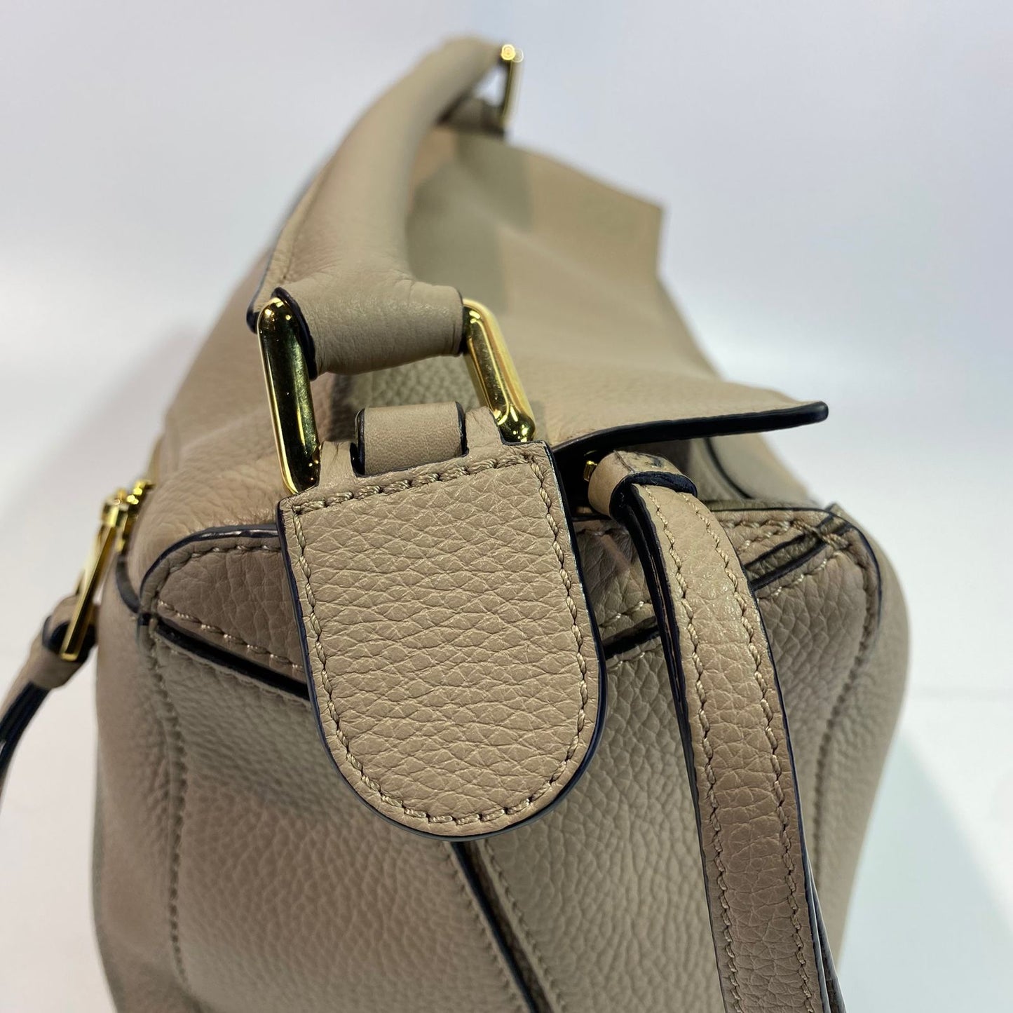 Loewe Puzzle Medium Beige