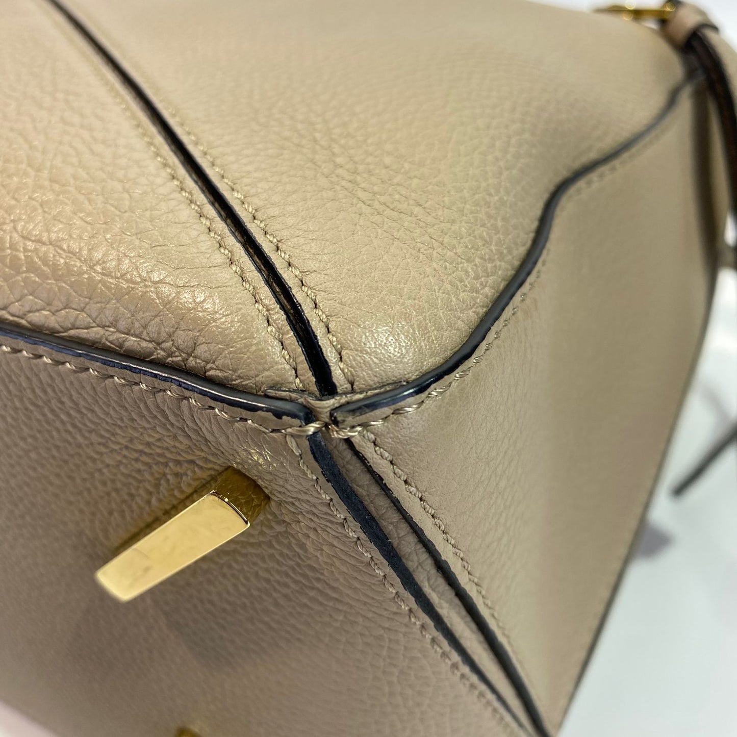Loewe Puzzle Medium Beige