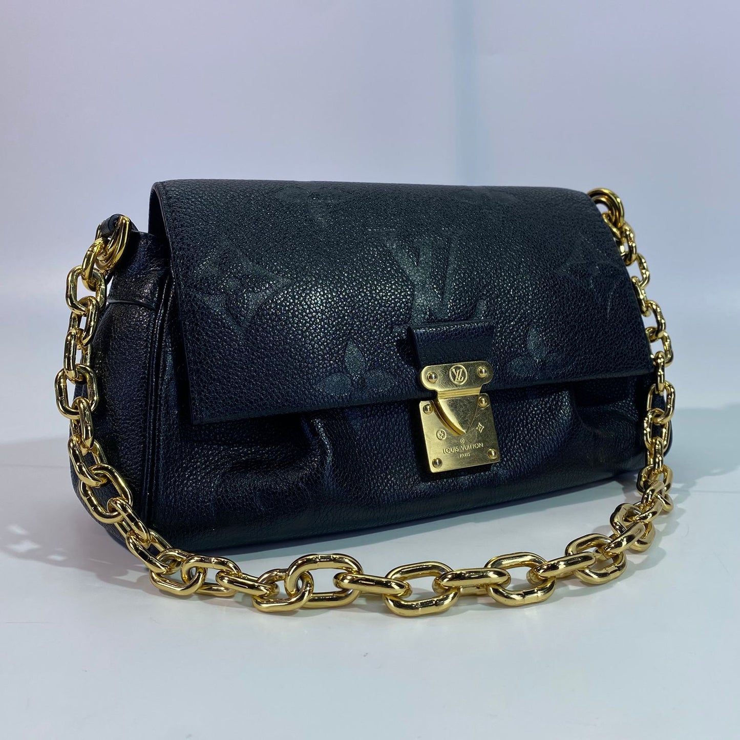 Louis Vuitton	Favorite Black Monogram Empreinte GHW