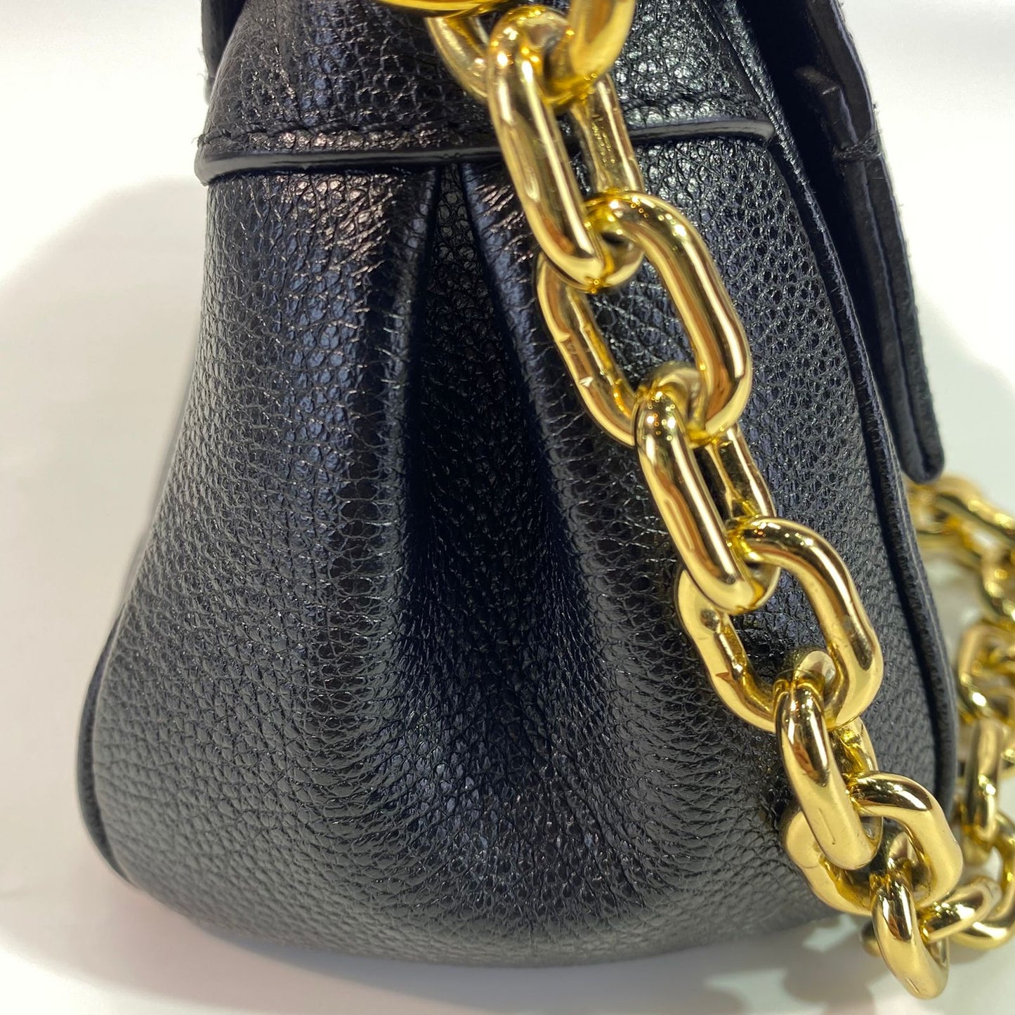 Louis Vuitton	Favorite Black Monogram Empreinte GHW
