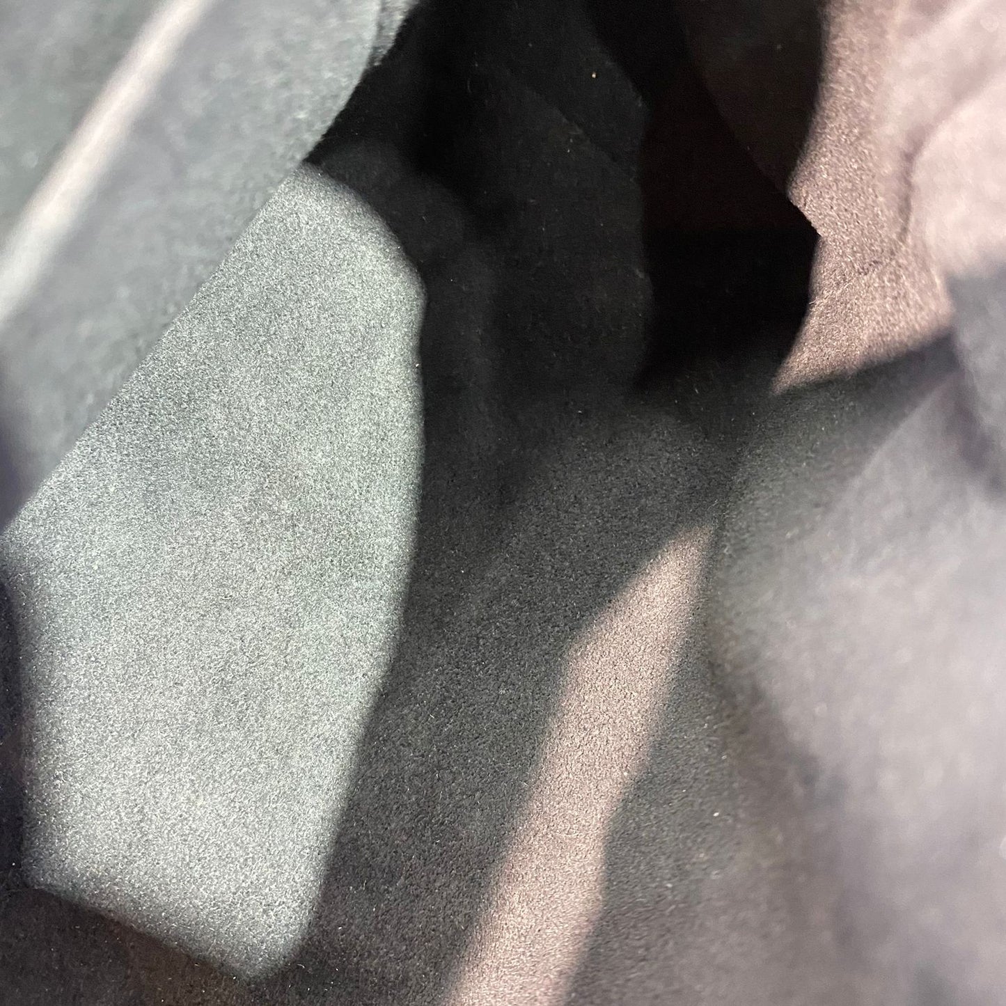 Louis Vuitton	Favorite Black Monogram Empreinte GHW