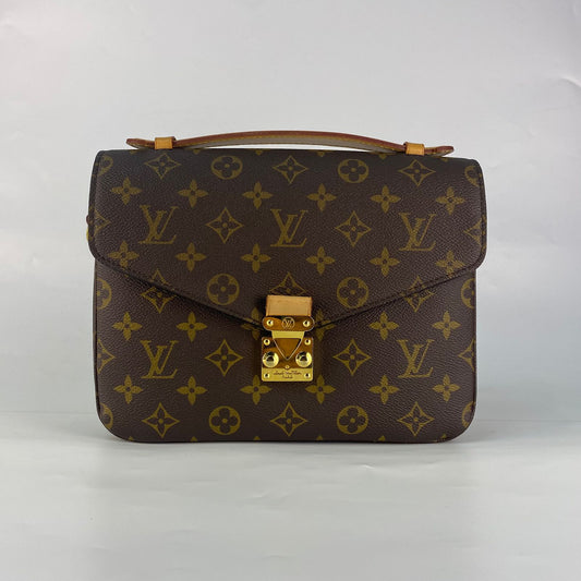 Louis Vuitton	Pochette Metis Monogram