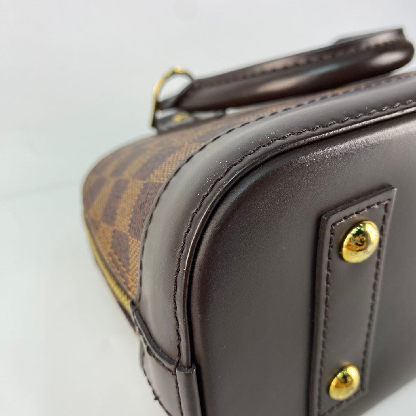 Louis Vuitton	Alma BB Damier Ebene