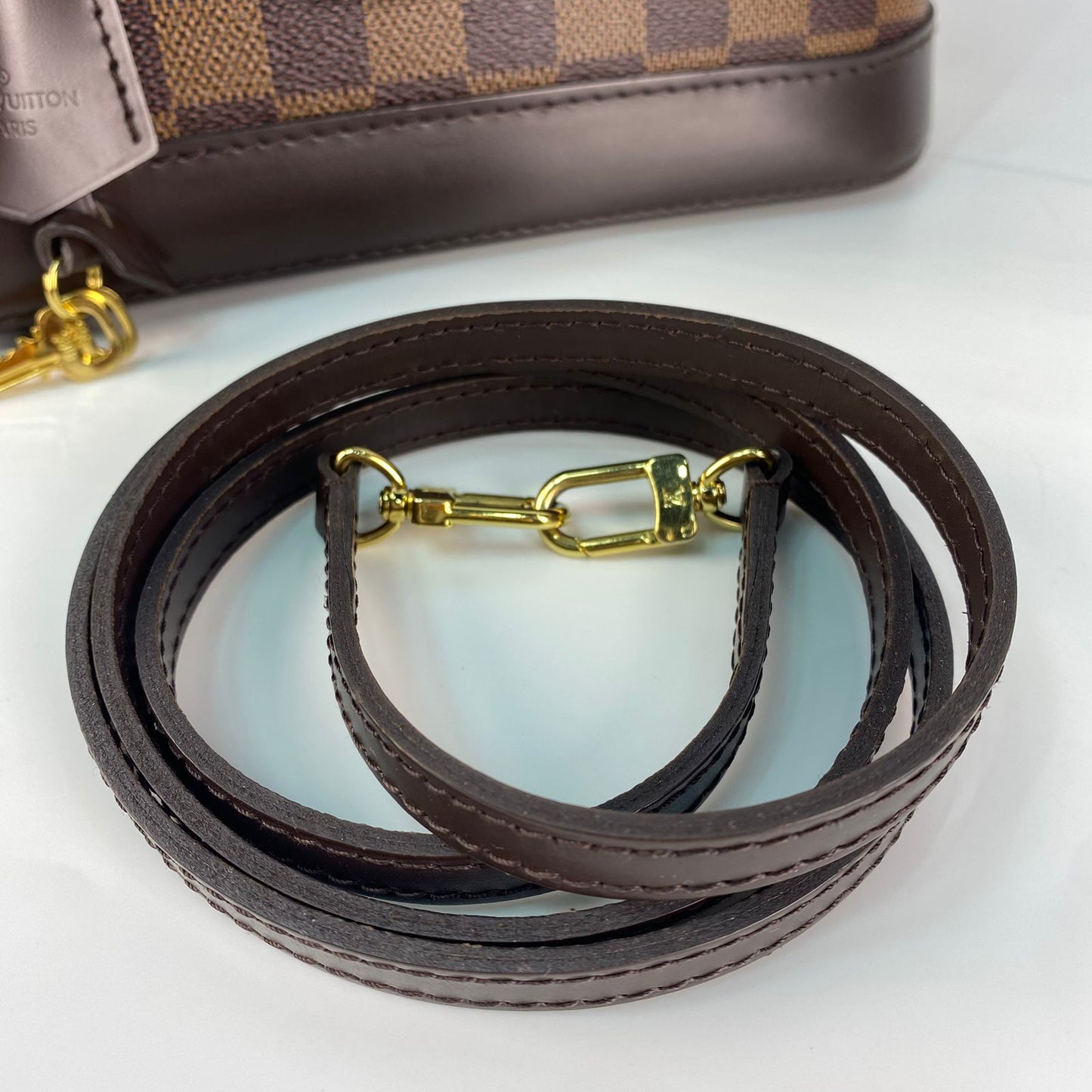 Louis Vuitton	Alma BB Damier Ebene