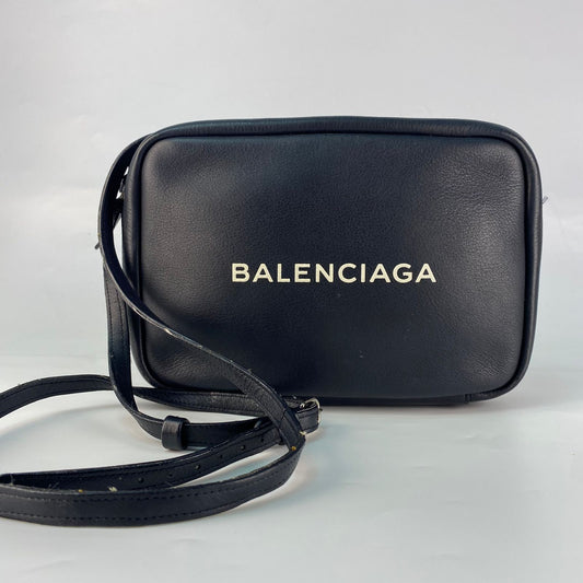 Balenciaga Everyday Camera Bag Black