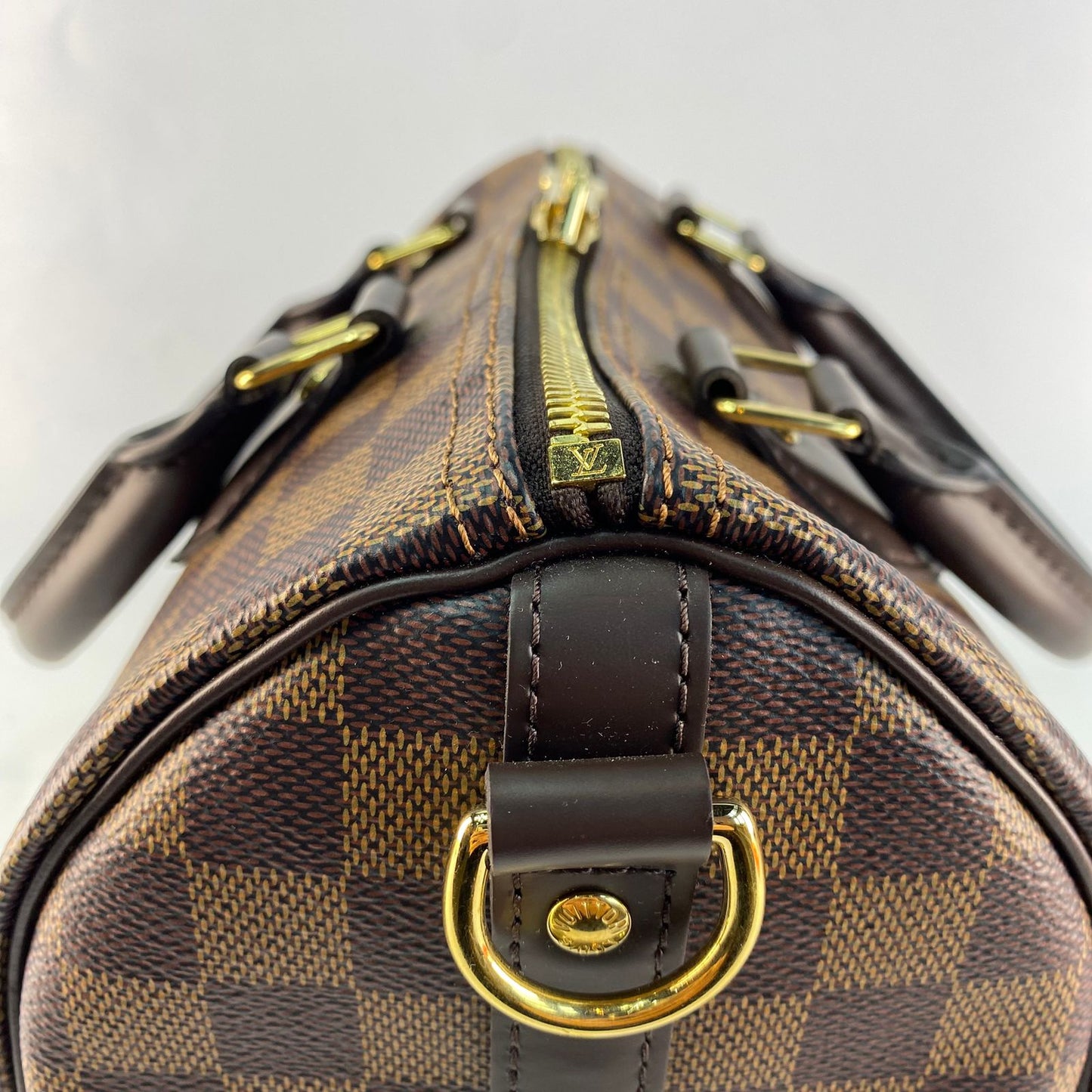 Louis Vuitton	Speedy Bando 25 Damier Ebene