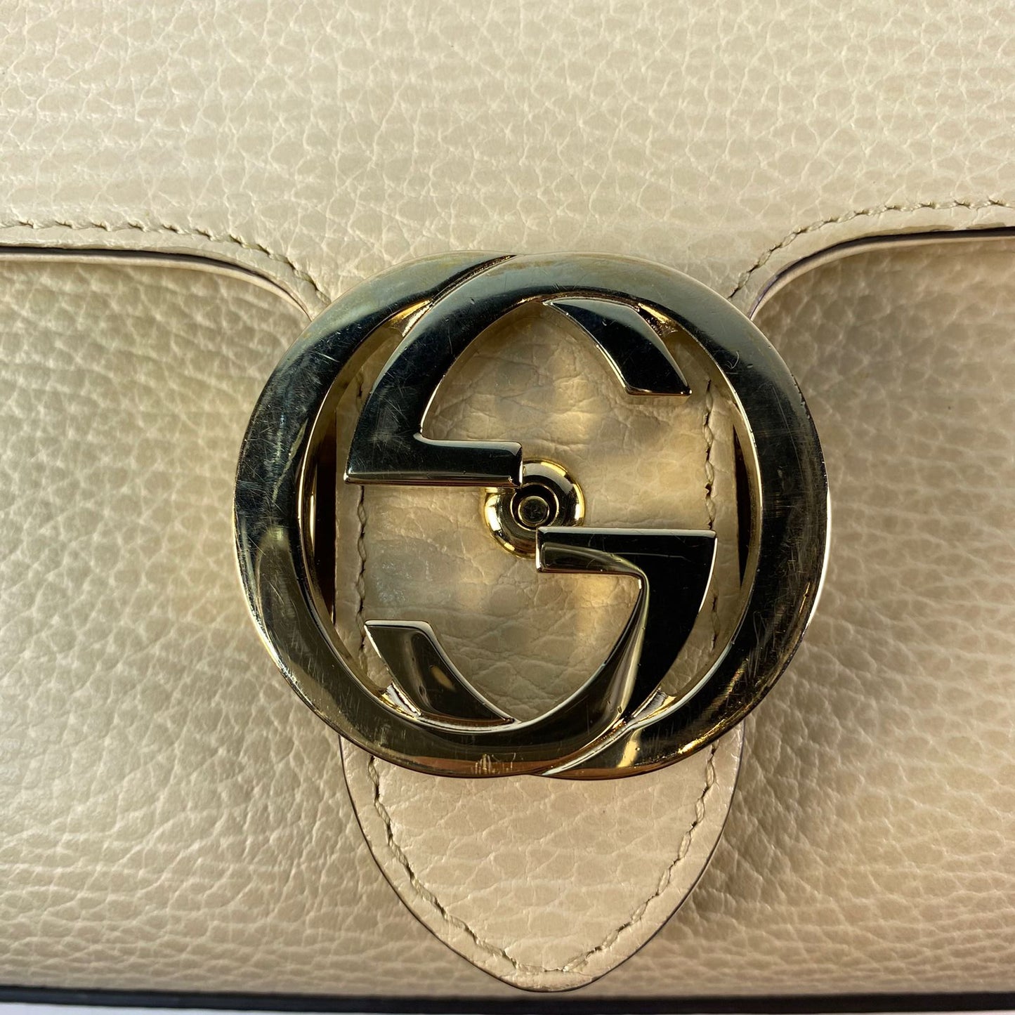Gucci Interlocking GG Shoulder Bag White