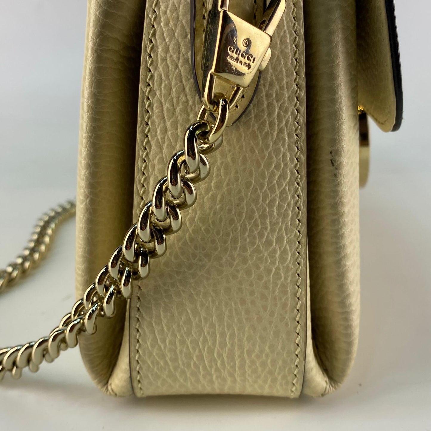 Gucci Interlocking GG Shoulder Bag White