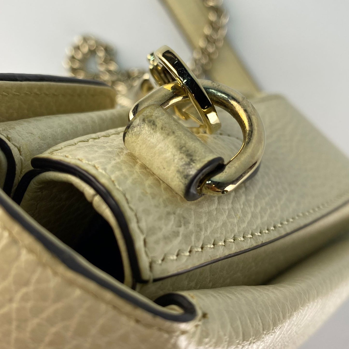 Gucci Interlocking GG Shoulder Bag White
