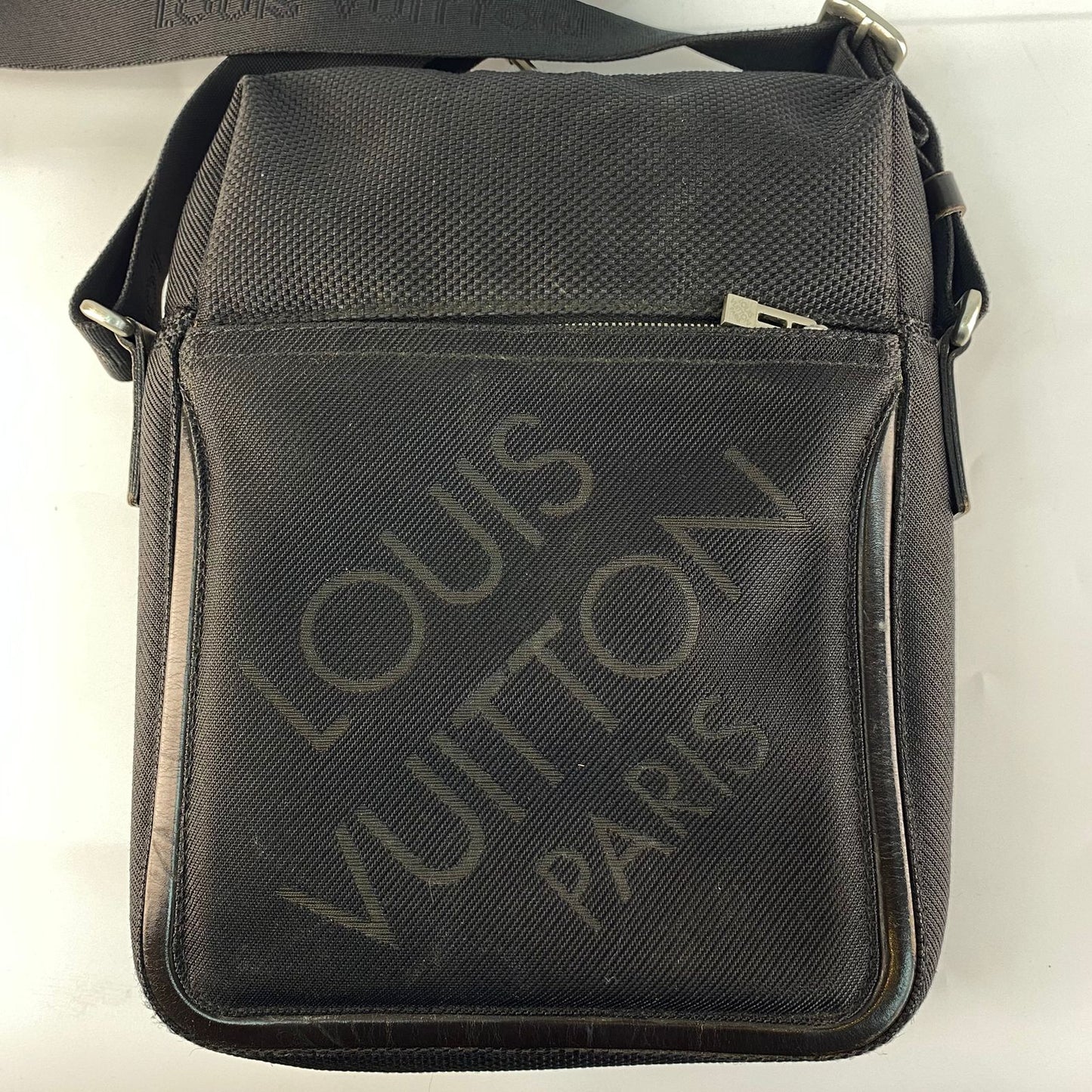 Louis Vuitton Messenger Bag