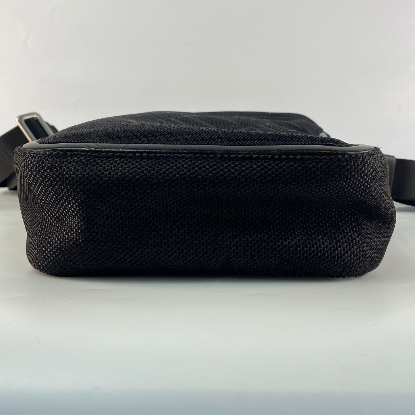 Louis Vuitton Messenger Bag