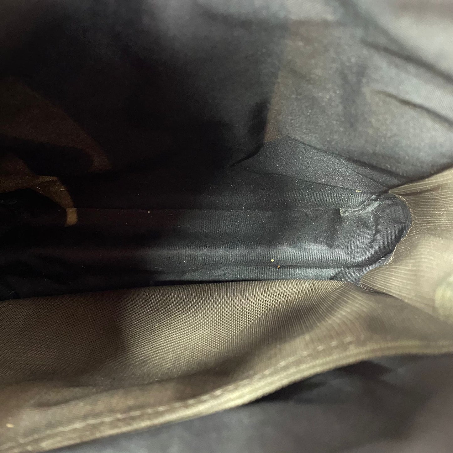 Louis Vuitton Messenger Bag