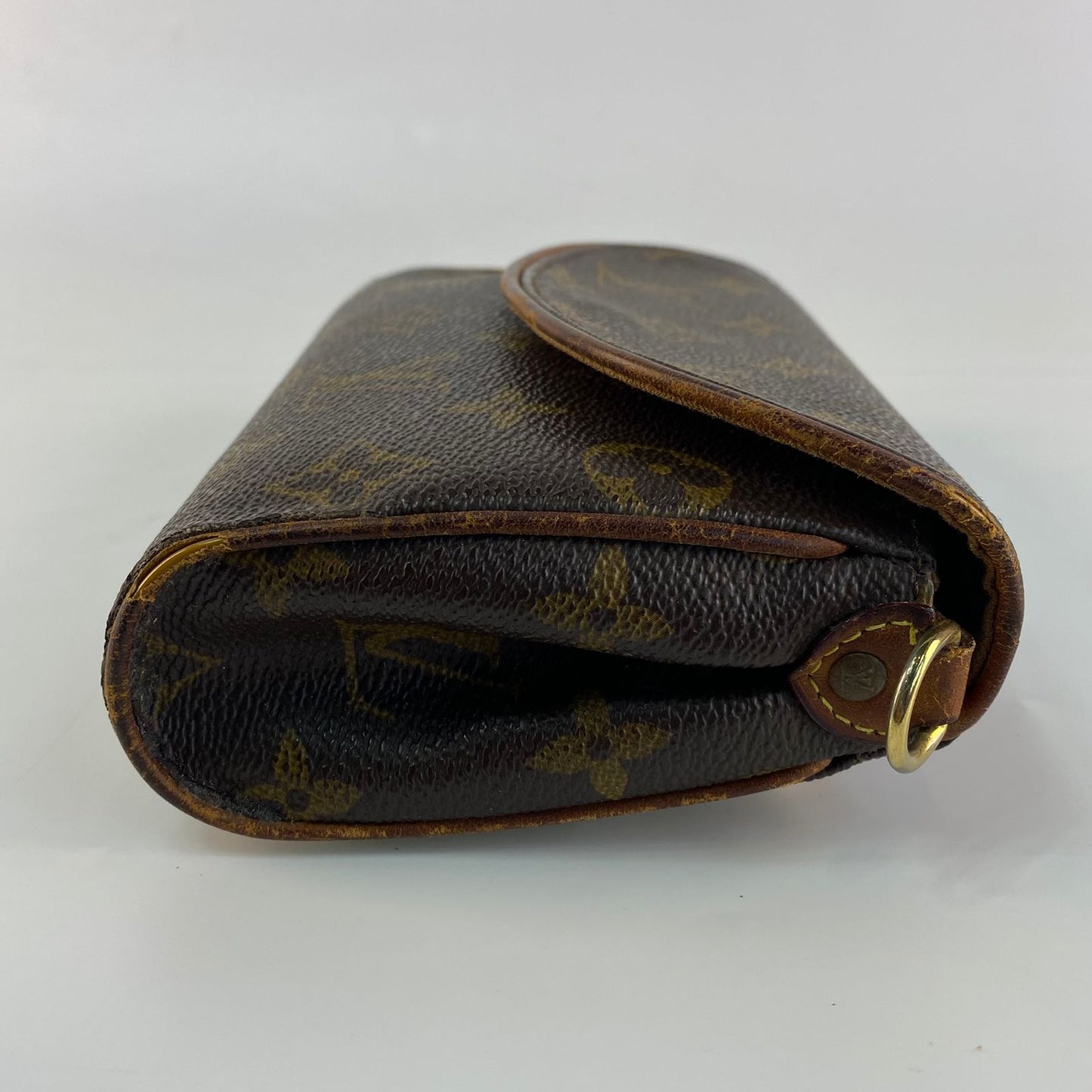 Louis Vuitton	Pochette