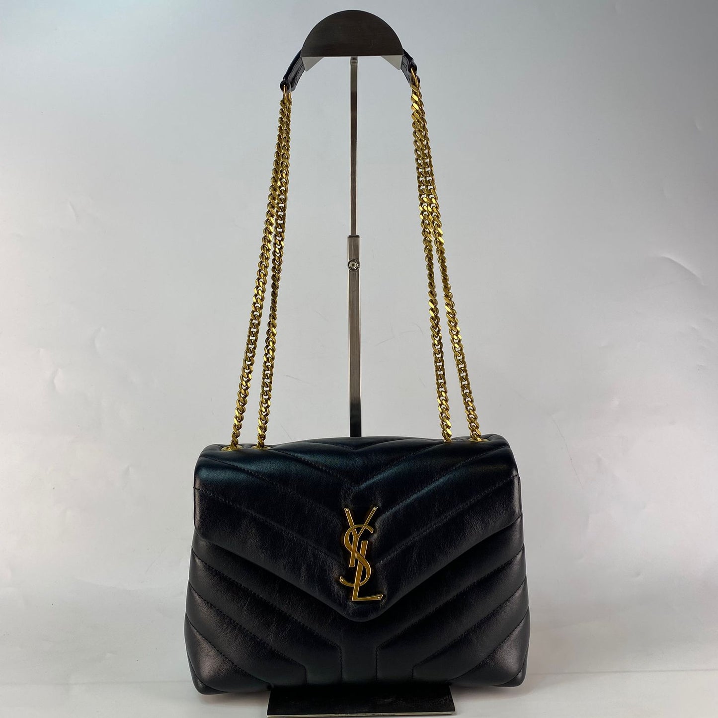YSL	Loulou Shoulder Bag Black