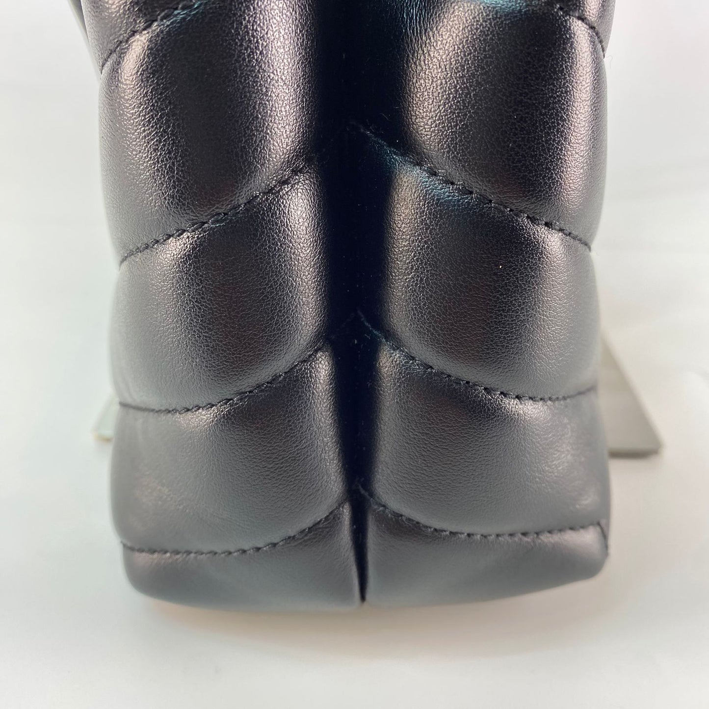 YSL	Loulou Shoulder Bag Black