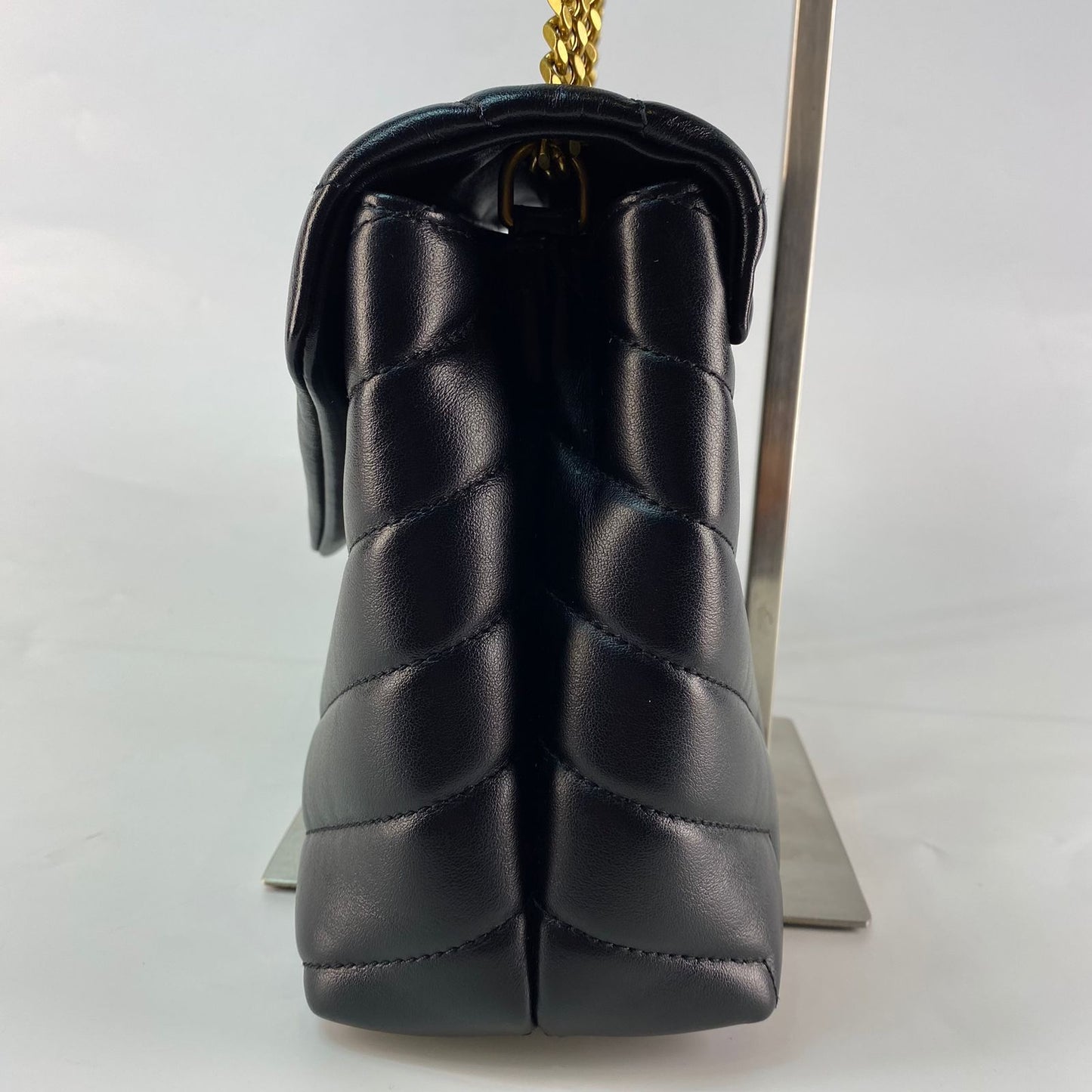 YSL	Loulou Shoulder Bag Black
