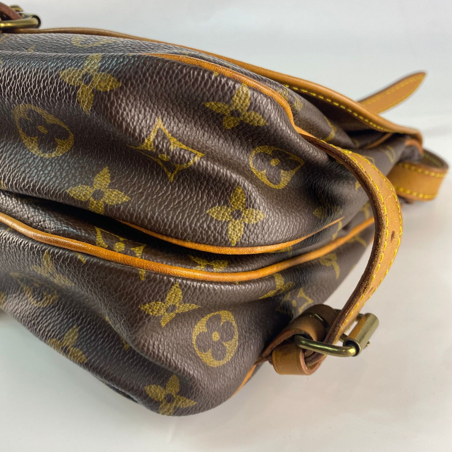 Louis Vuitton Saumur Mono