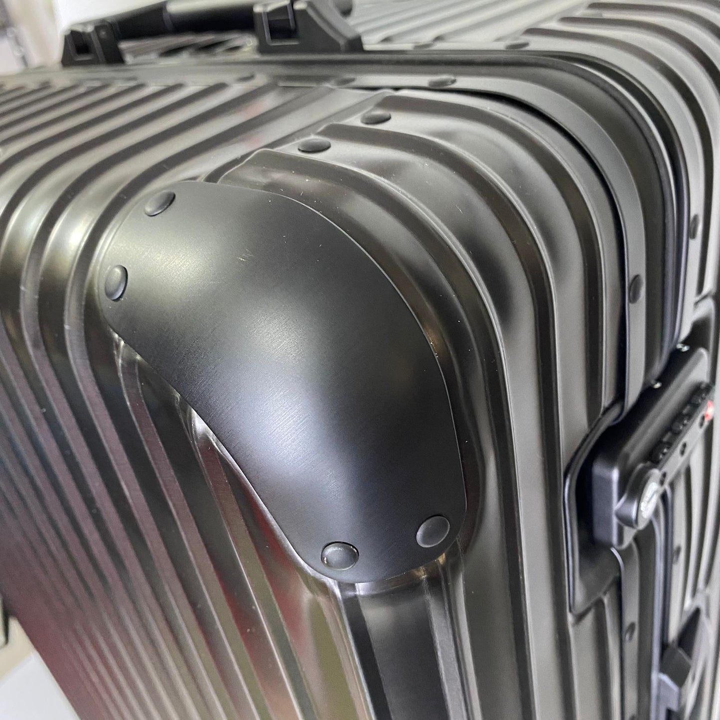 Rimowa Check in Black Original Aluminum