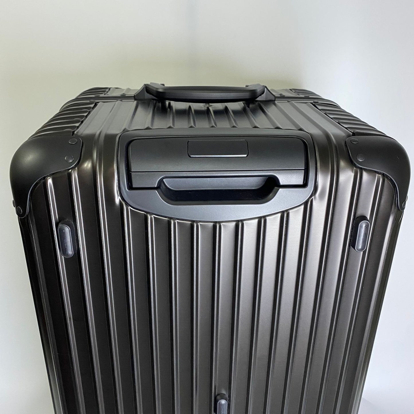 Rimowa Check in Black Original Aluminum