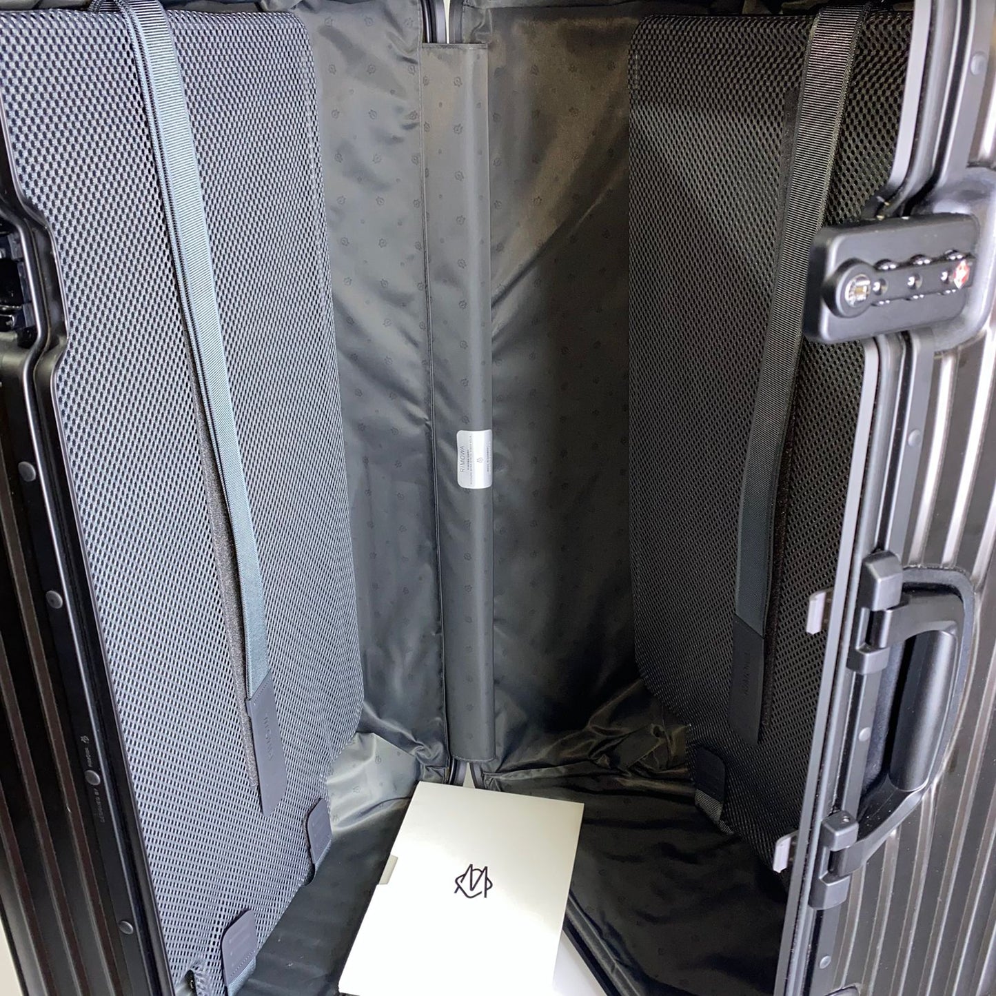 Rimowa Check in Black Original Aluminum