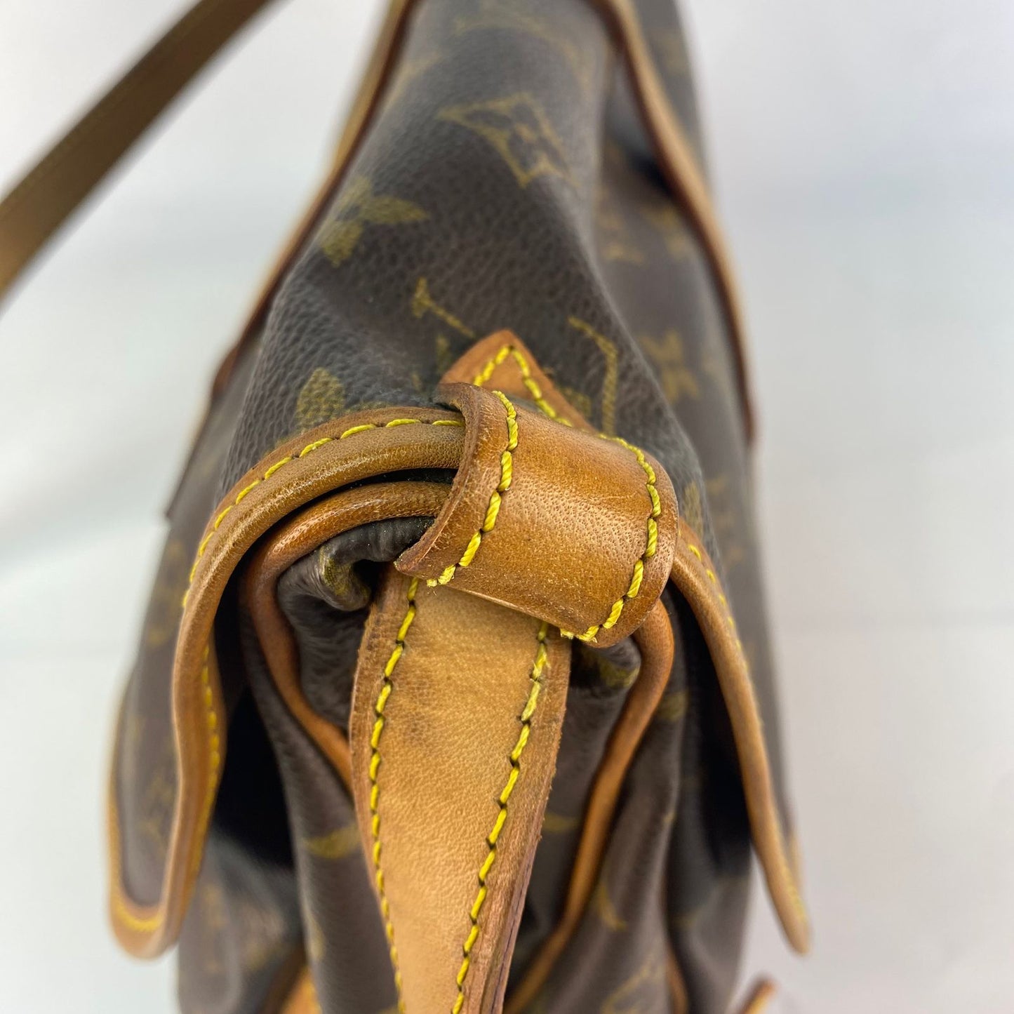 Louis Vuitton Saumur Mono