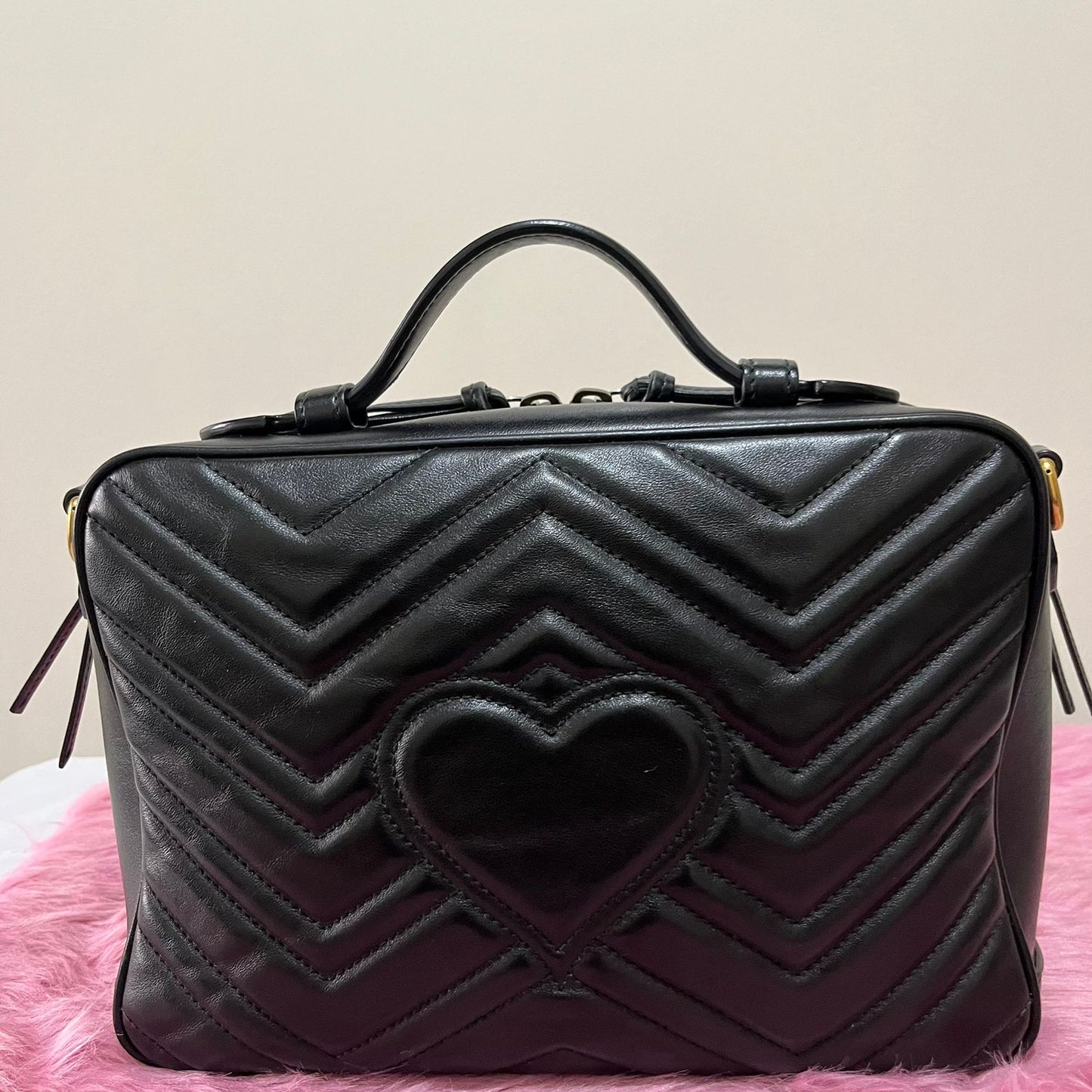 Gucci Marmont Large Black – 7"H x 12"L x 4"W