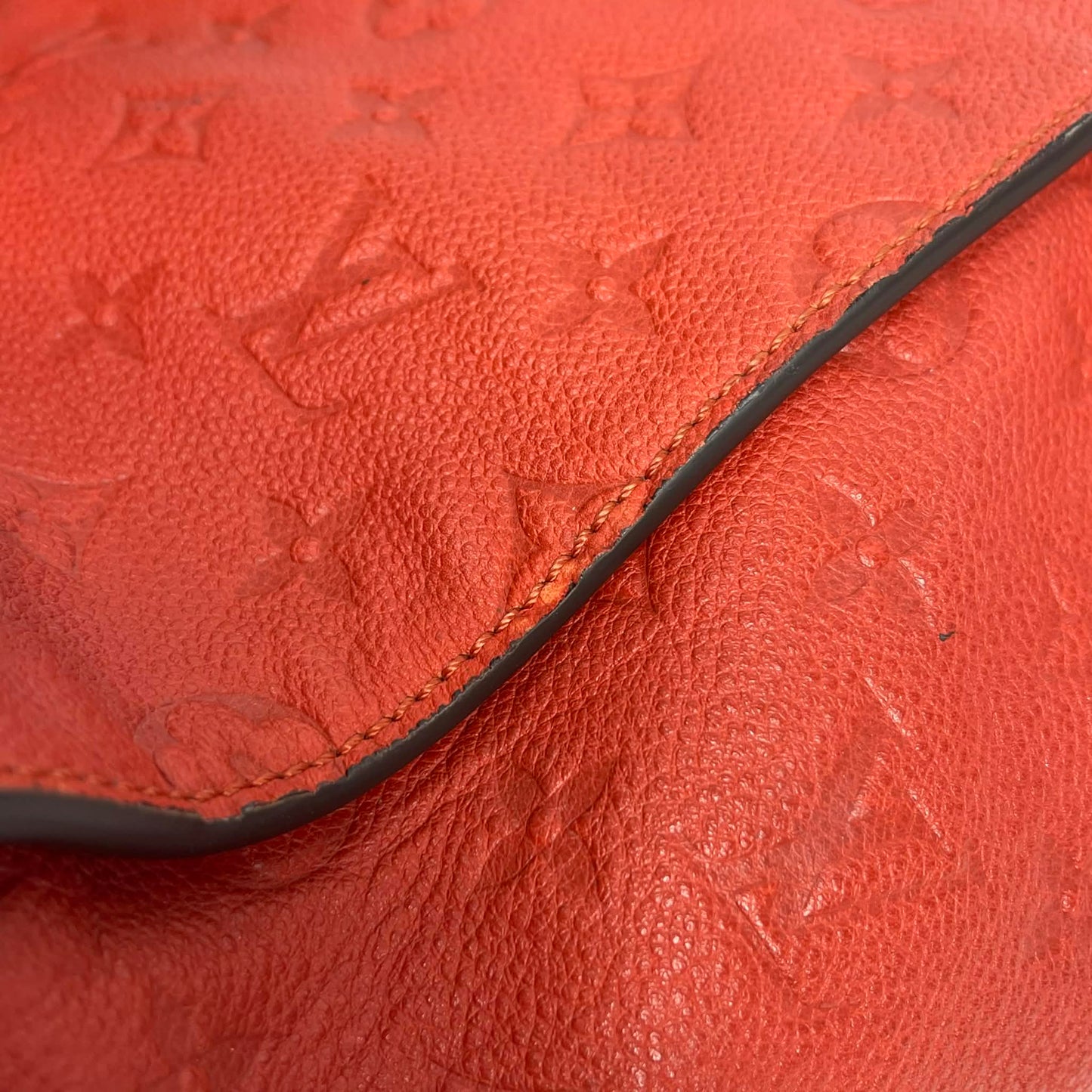 Louis Vuitton	Lumineuse Monogram Empreinte Red